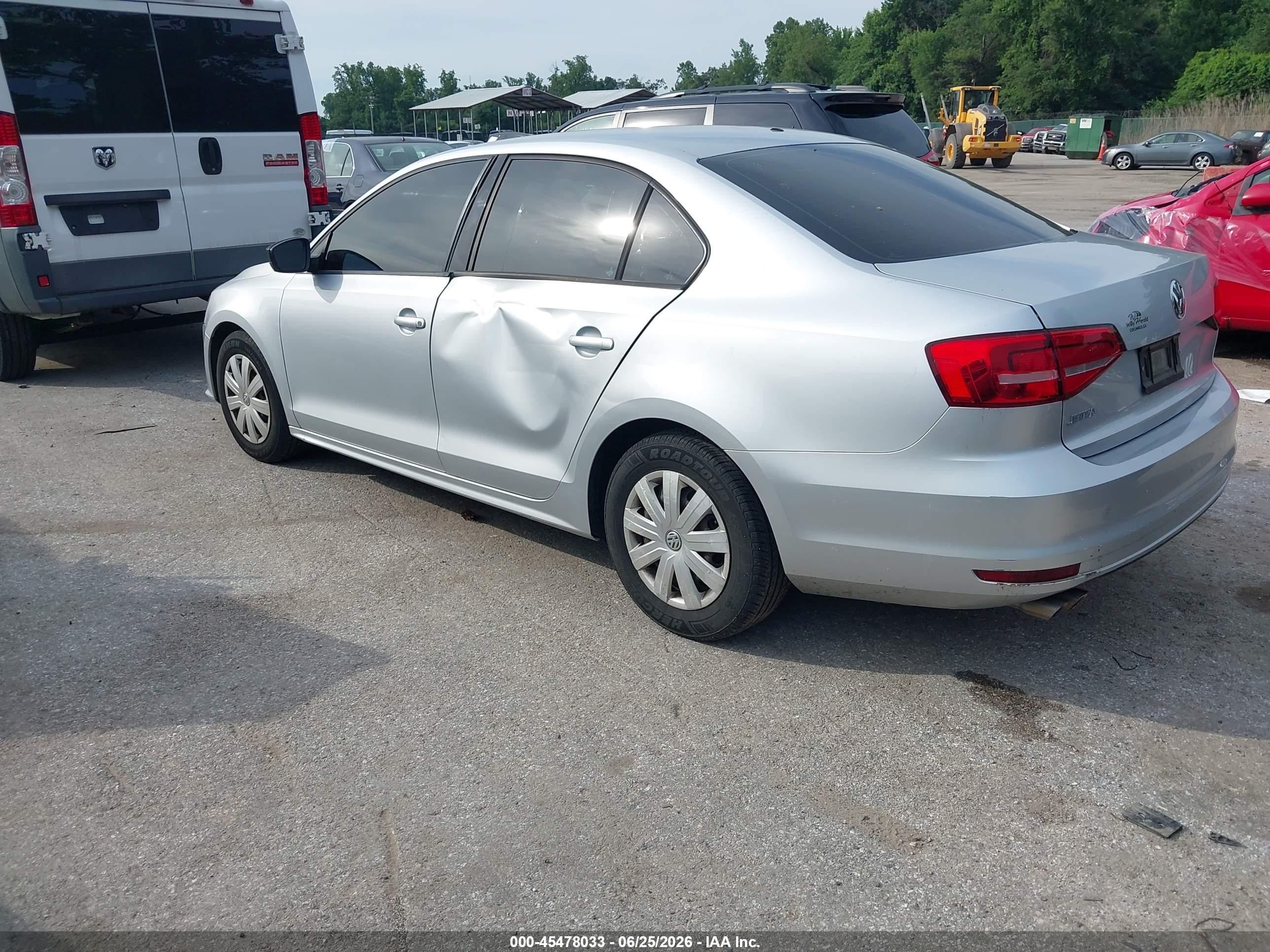 2015 Volkswagen Jetta 2.0l S Silver vin: 3VW2K7AJ2FM405640