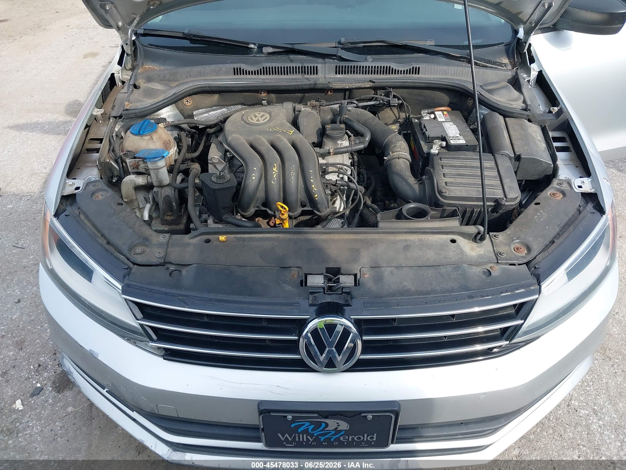 2015 Volkswagen Jetta 2.0l S Silver vin: 3VW2K7AJ2FM405640