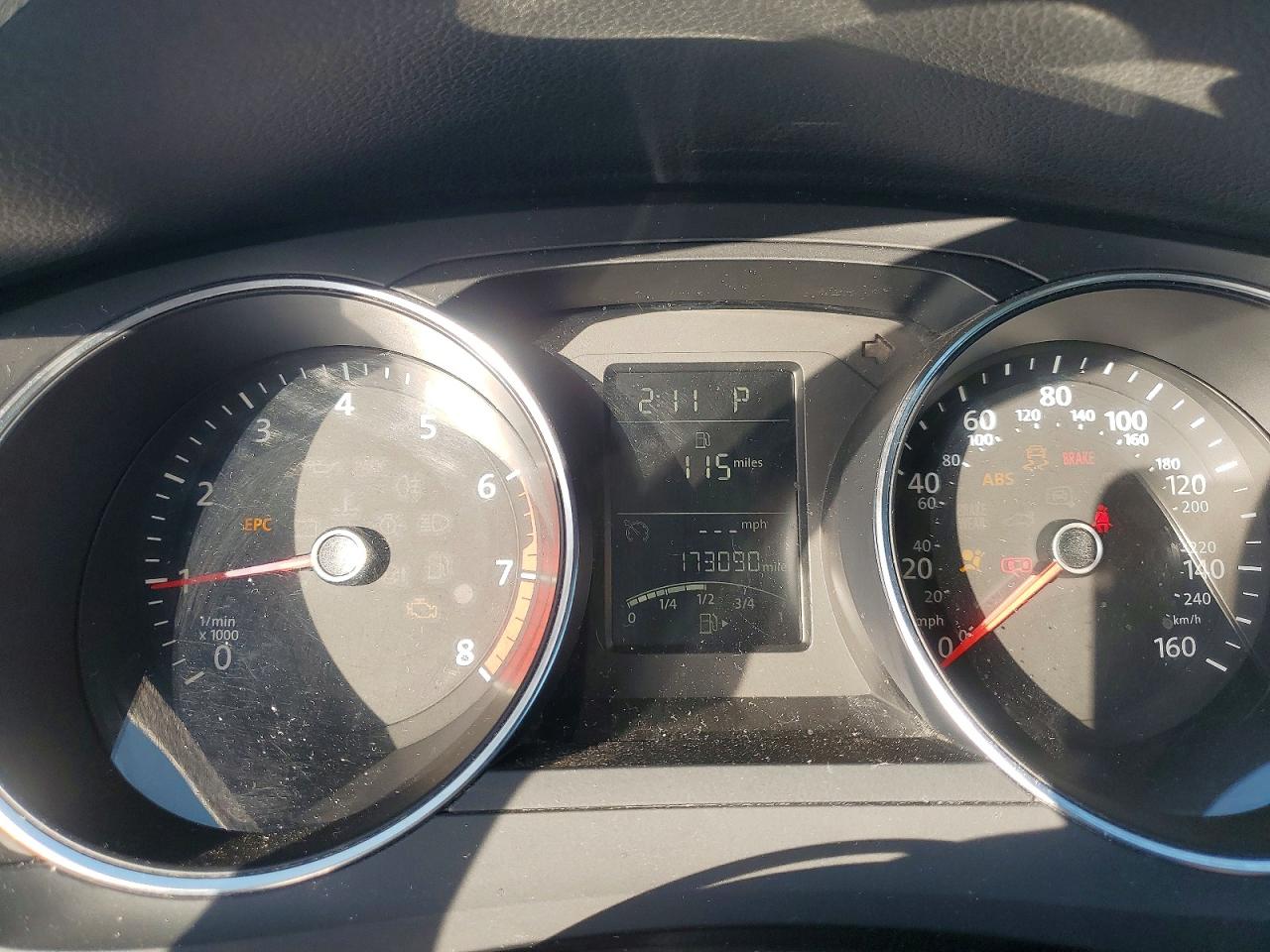 2015 Volkswagen Jetta Base Белый vin: 3VW2K7AJ2FM423779
