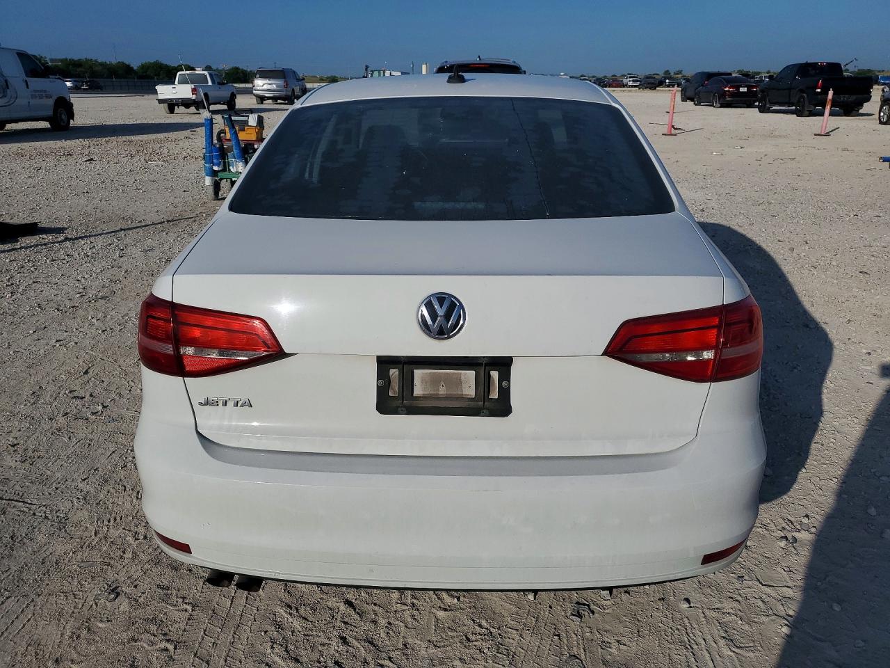 2015 Volkswagen Jetta Base Белый vin: 3VW2K7AJ2FM423779