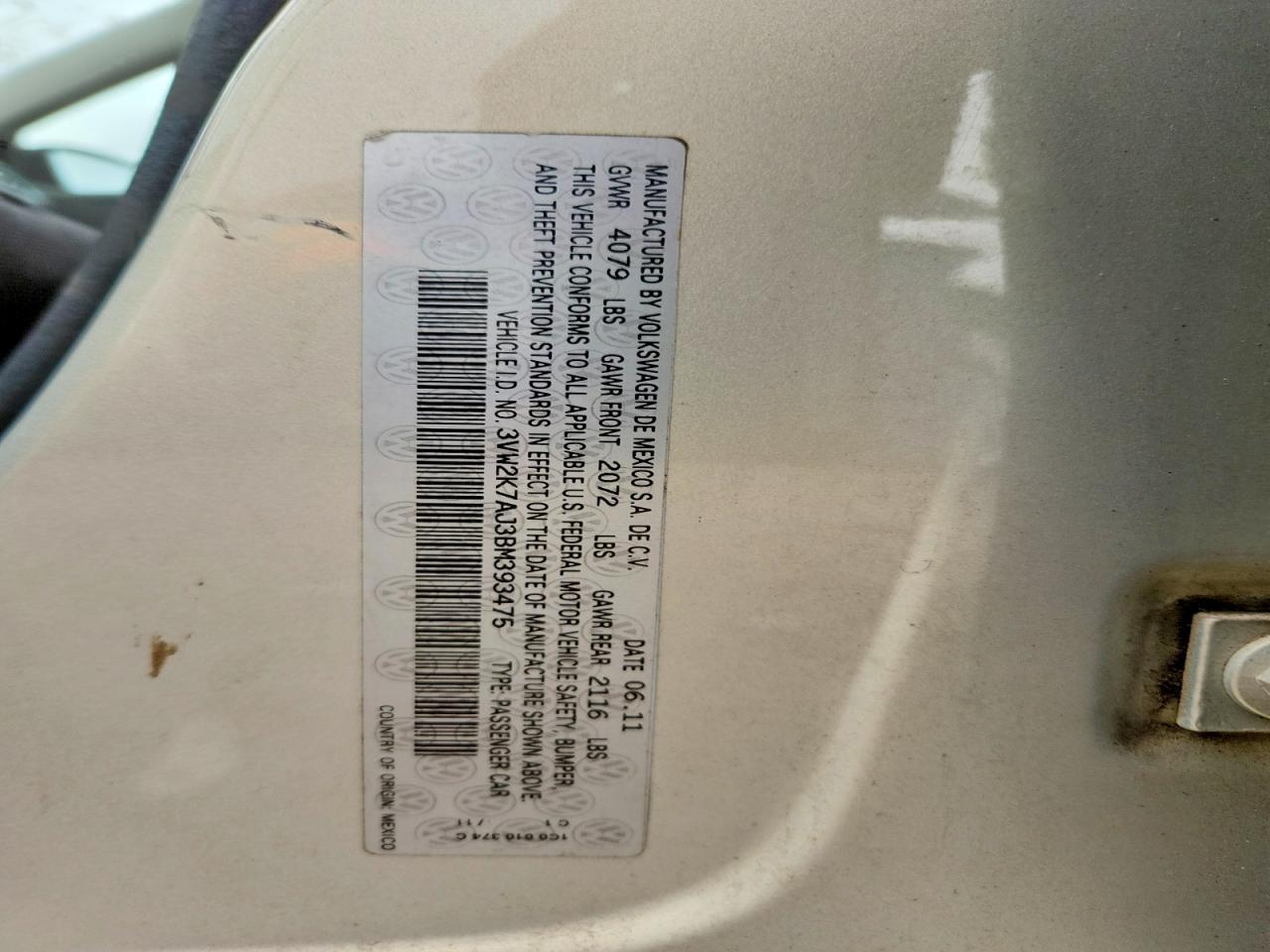 2011 Volkswagen Jetta Base Beige vin: 3VW2K7AJ3BM393475