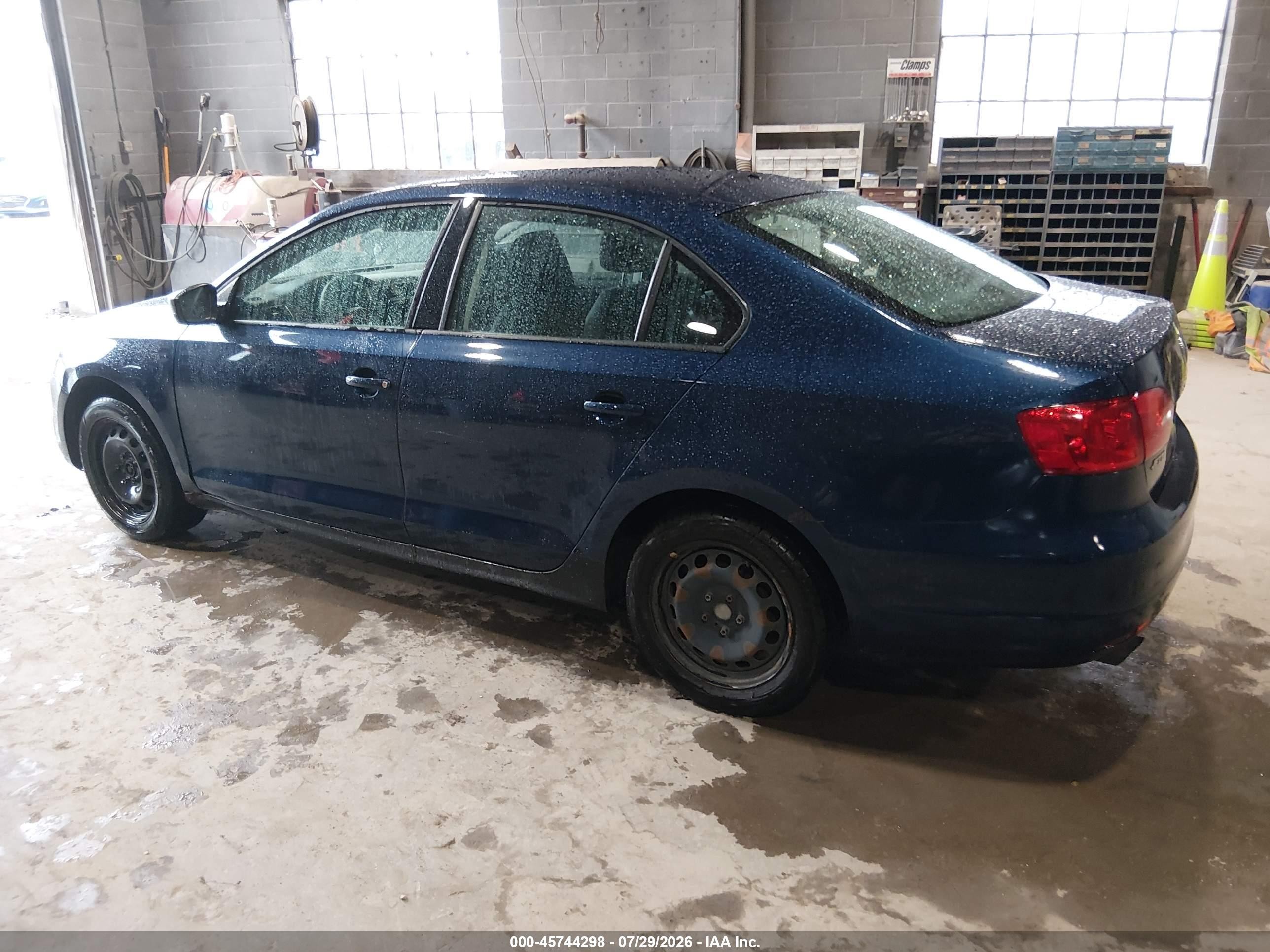 2012 Volkswagen Jetta 2.0l S Blue vin: 3VW2K7AJ3CM353284