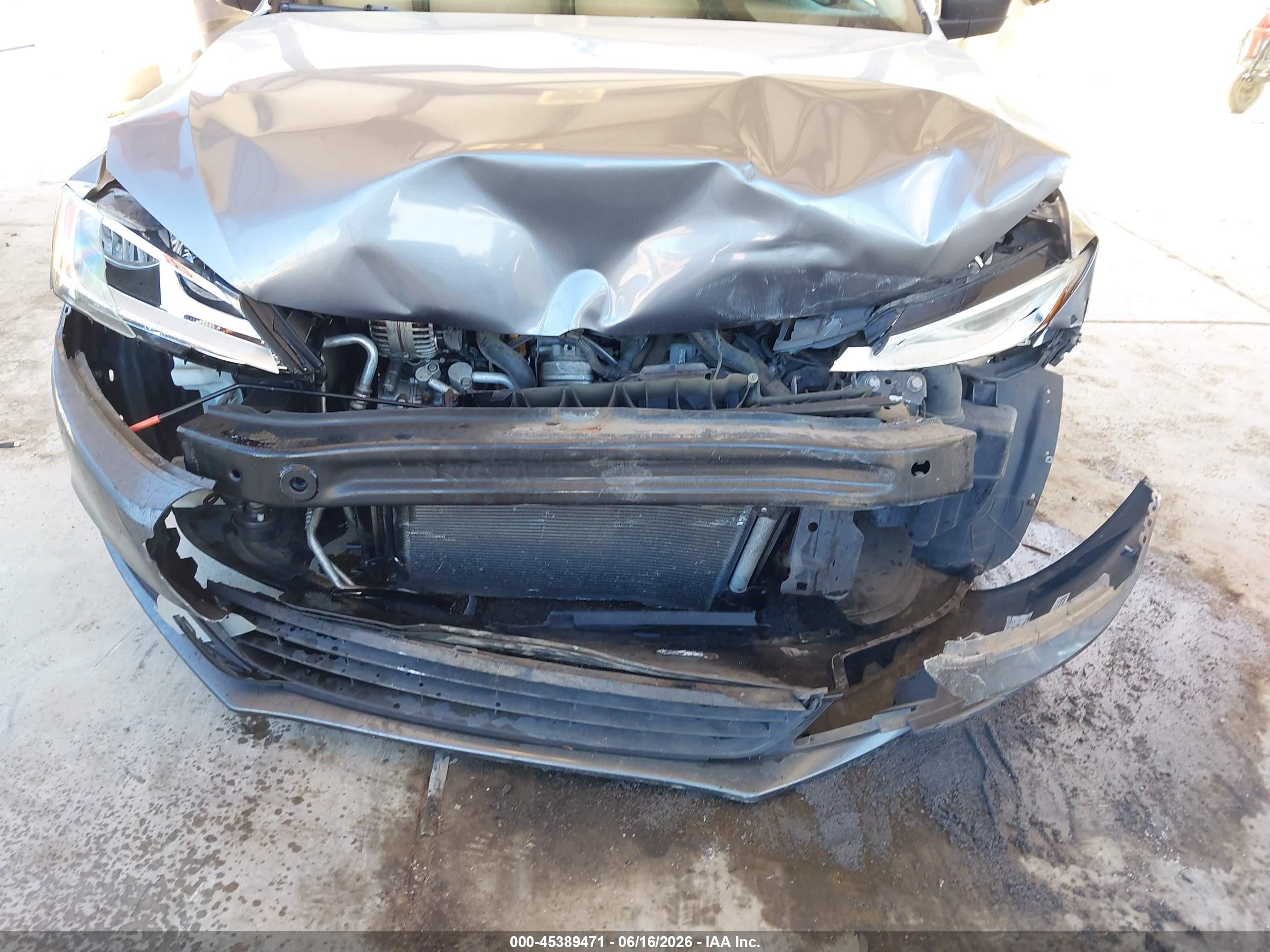 2012 Volkswagen Jetta 2.0l S Gray vin: 3VW2K7AJ3CM395339