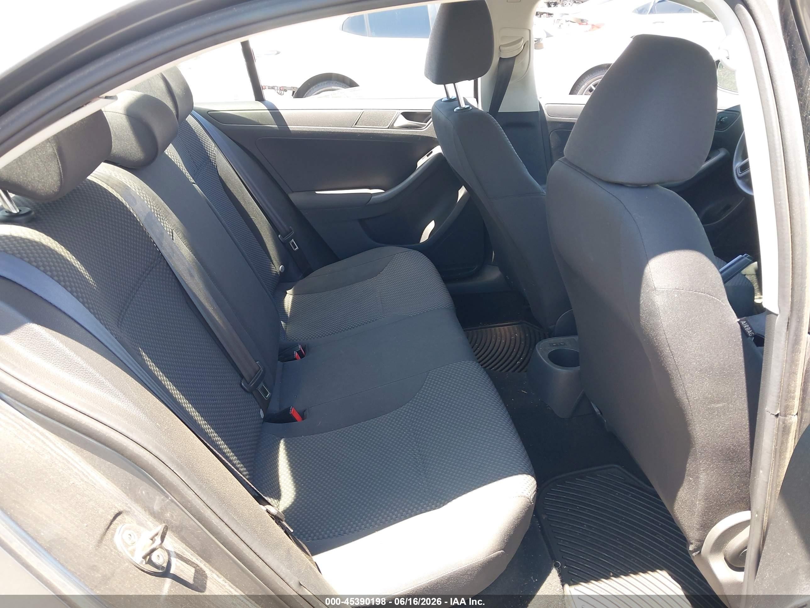 2012 Volkswagen Jetta 2.0l S Gray vin: 3VW2K7AJ3CM418280