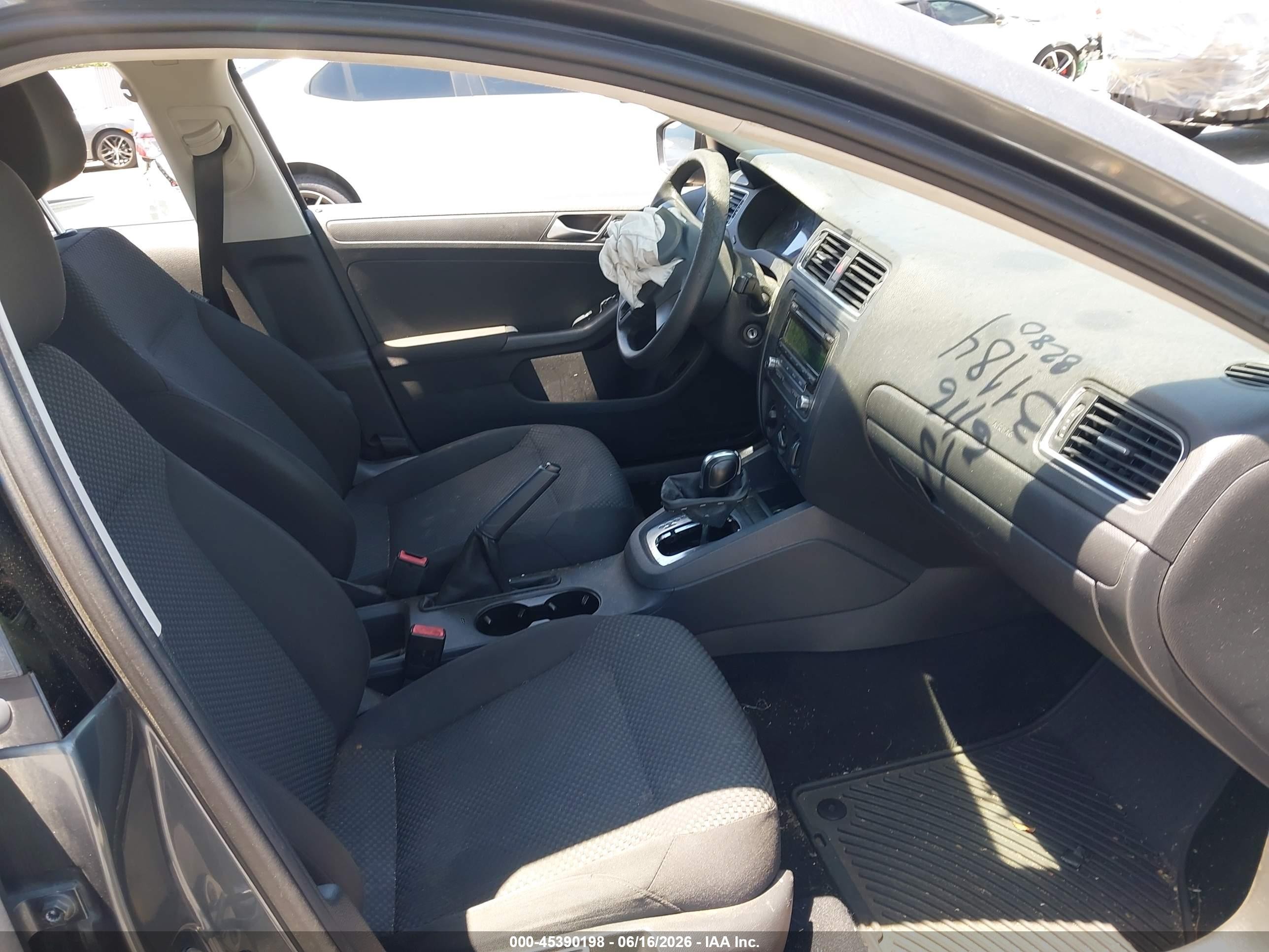 2012 Volkswagen Jetta 2.0l S Gray vin: 3VW2K7AJ3CM418280