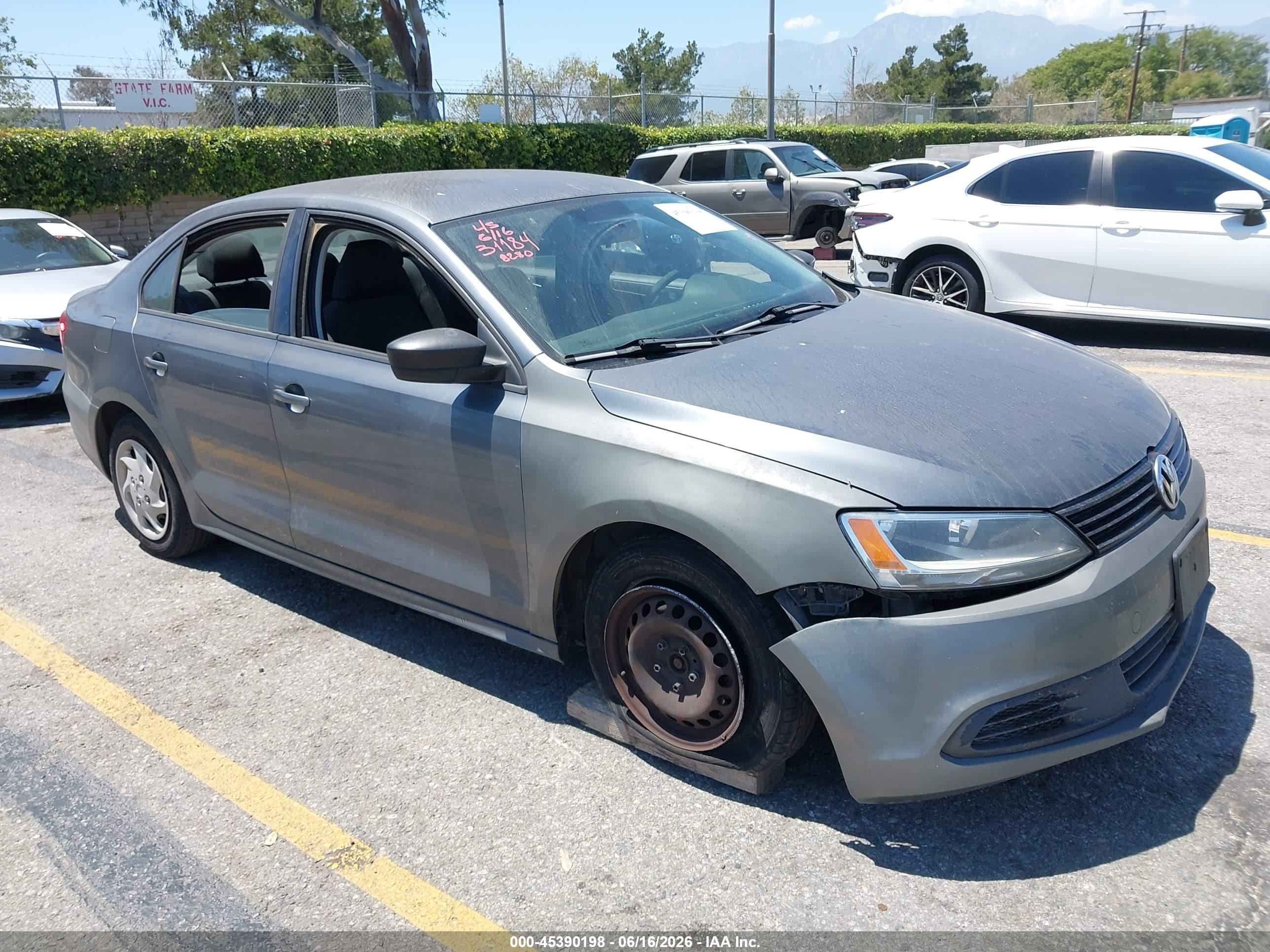 2012 Volkswagen Jetta 2.0l S Gray vin: 3VW2K7AJ3CM418280
