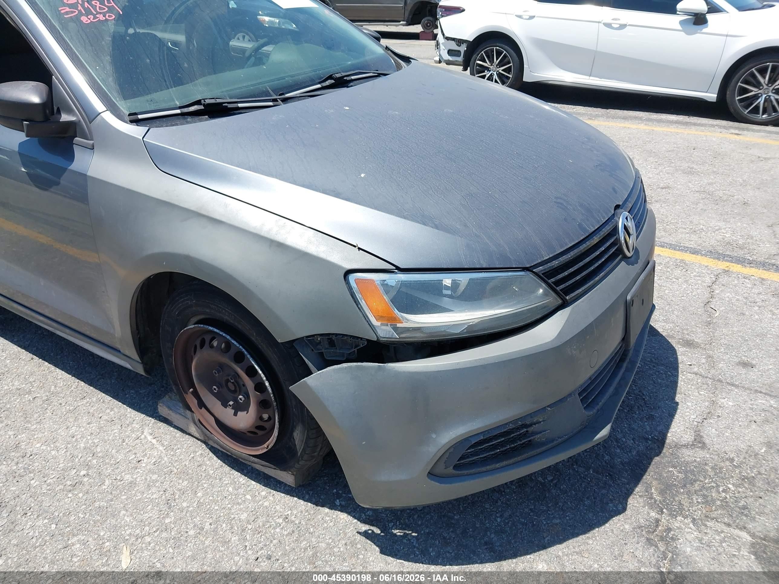 2012 Volkswagen Jetta 2.0l S Gray vin: 3VW2K7AJ3CM418280
