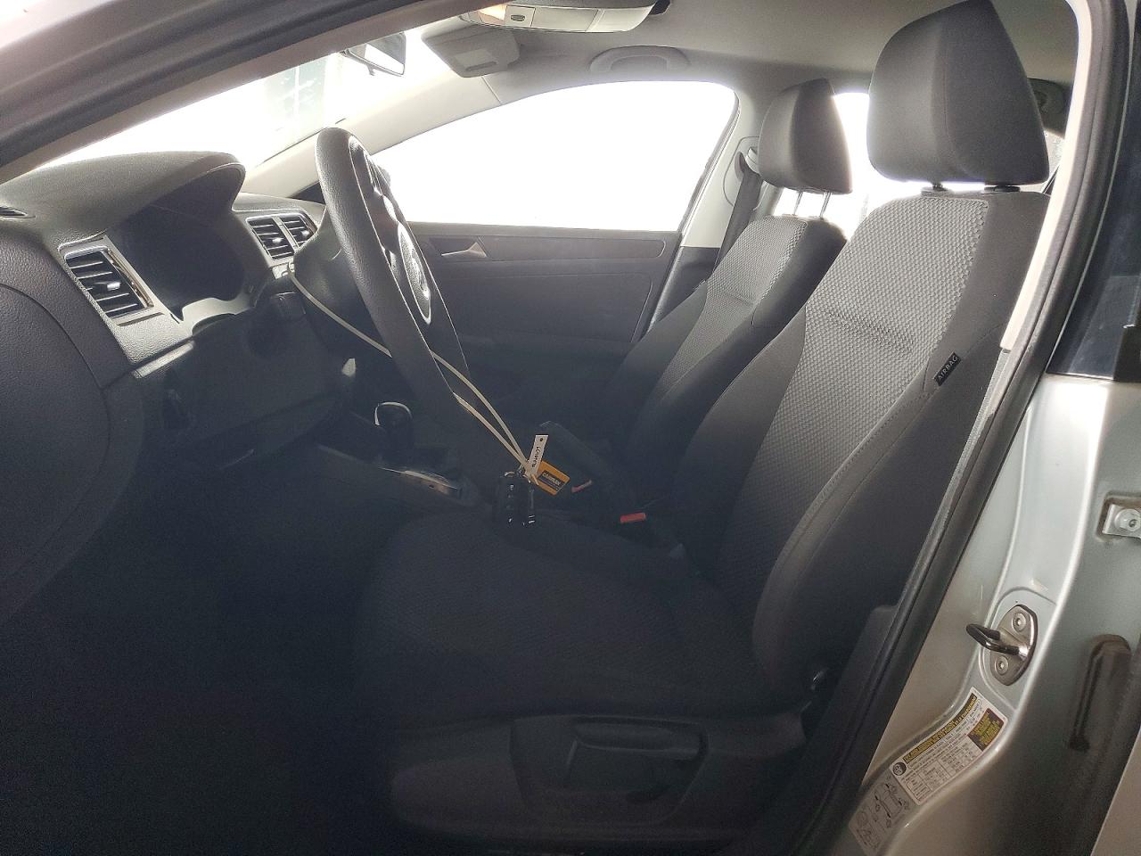 2012 Volkswagen Jetta Base Серебряный vin: 3VW2K7AJ3CM423009