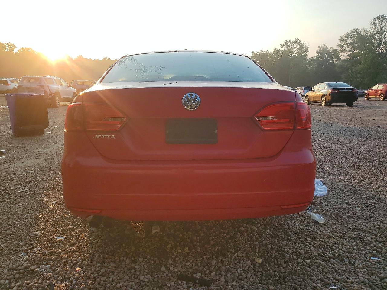 2013 Volkswagen Jetta Base Red vin: 3VW2K7AJ3DM234670