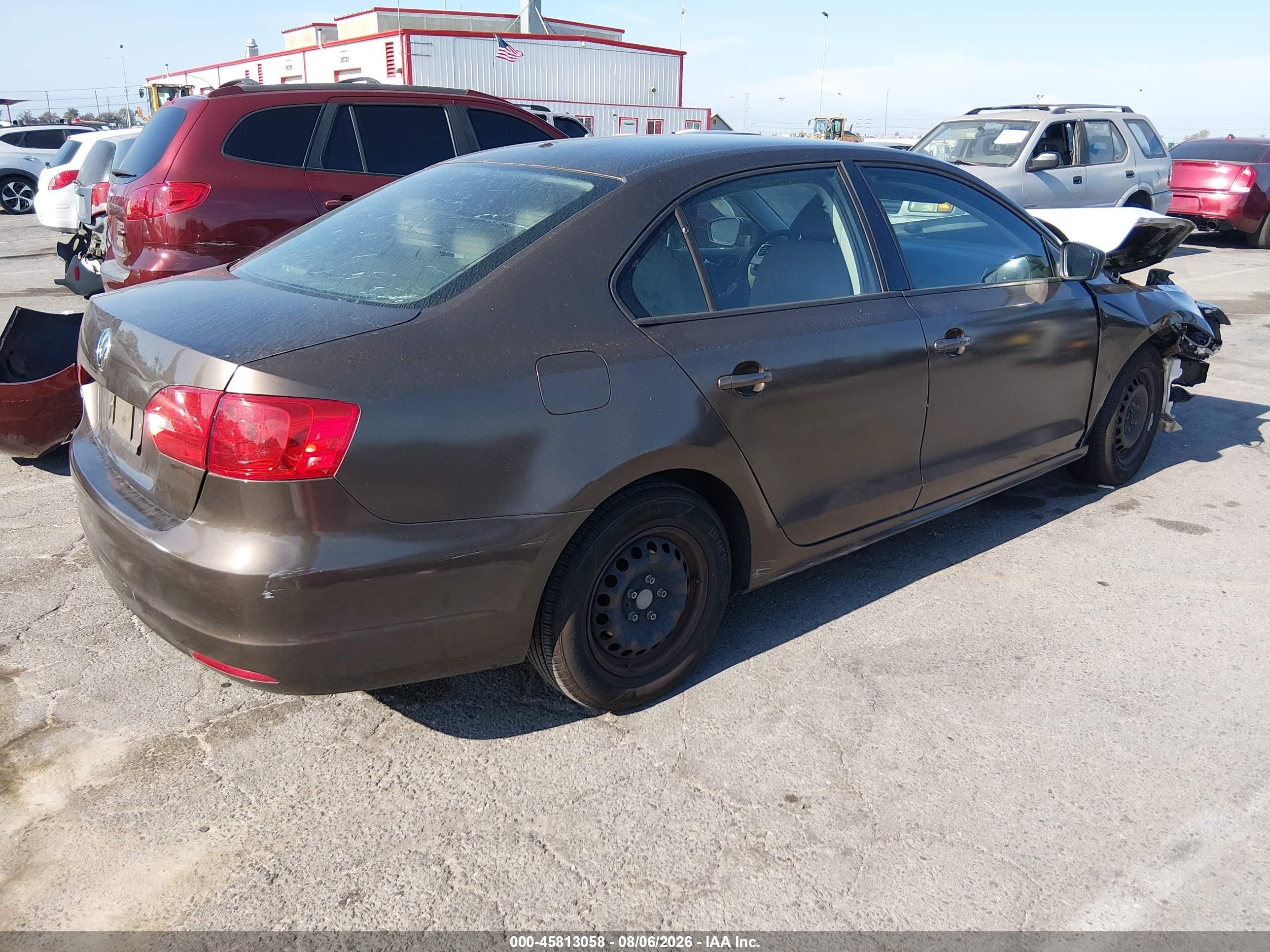 2013 Volkswagen Jetta 2.0l S Brown vin: 3VW2K7AJ3DM236404
