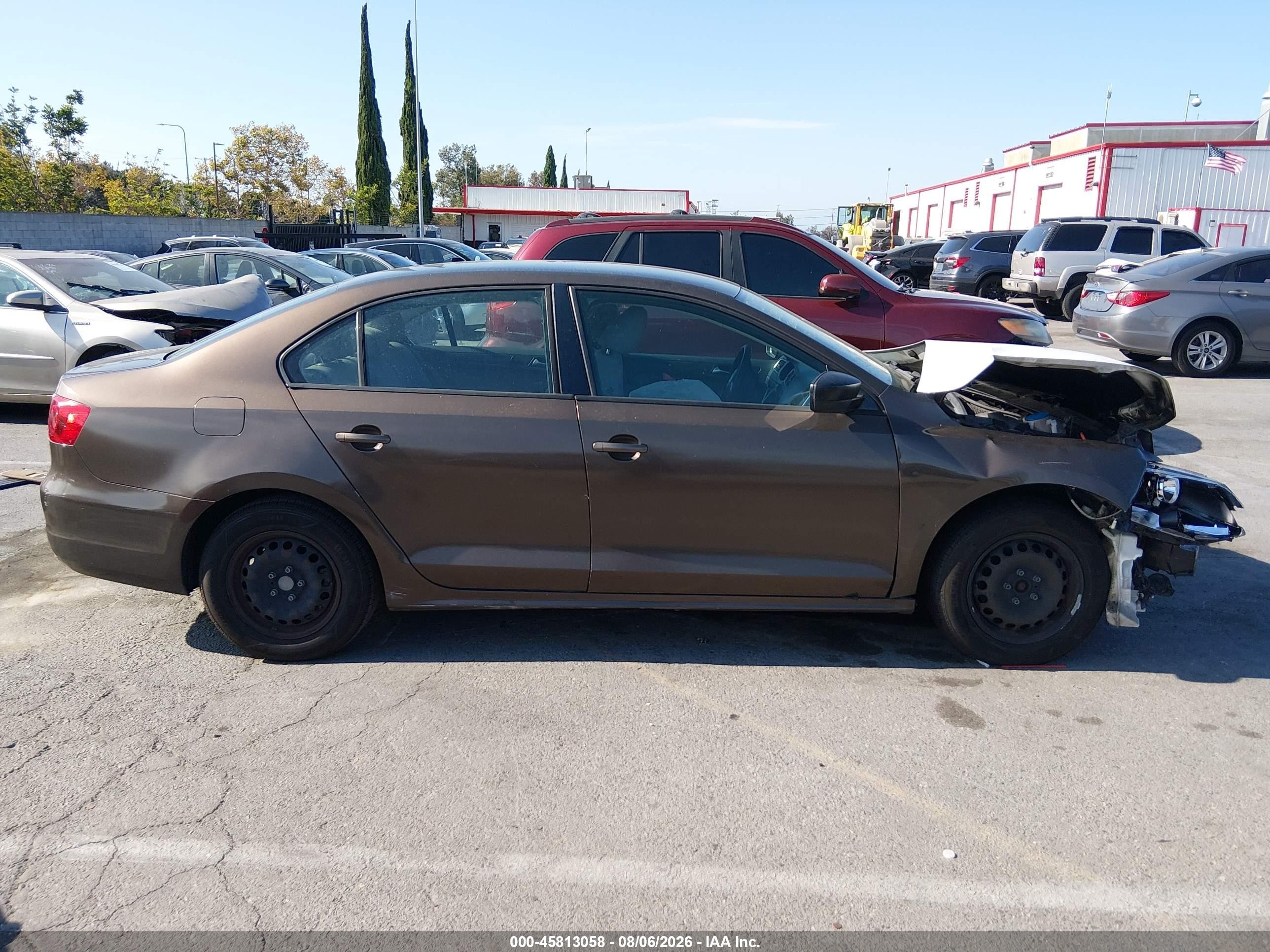2013 Volkswagen Jetta 2.0l S Brown vin: 3VW2K7AJ3DM236404