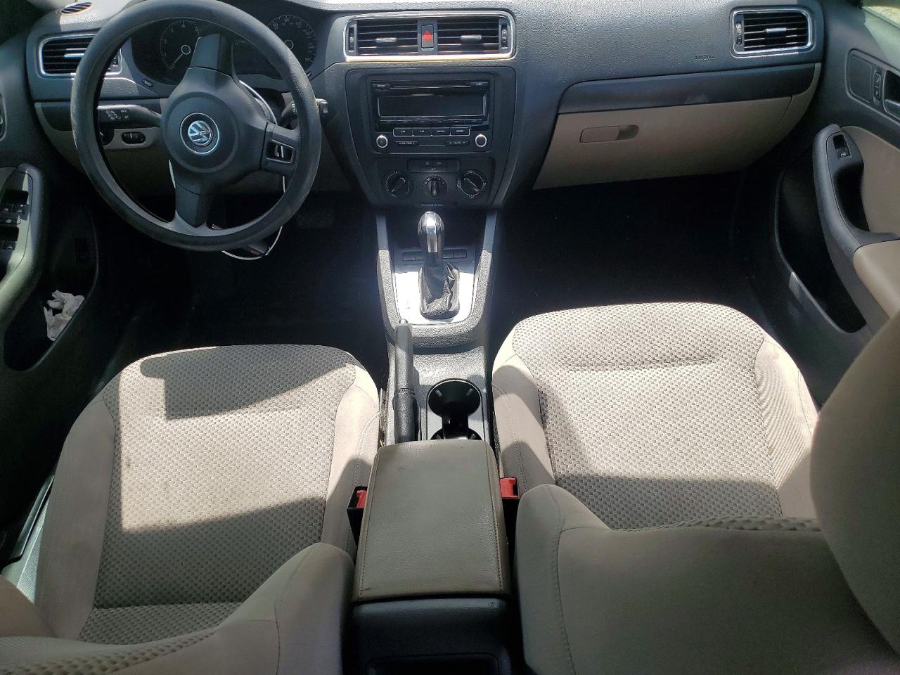 2013 Volkswagen Jetta Base Желто-коричневый vin: 3VW2K7AJ3DM253087