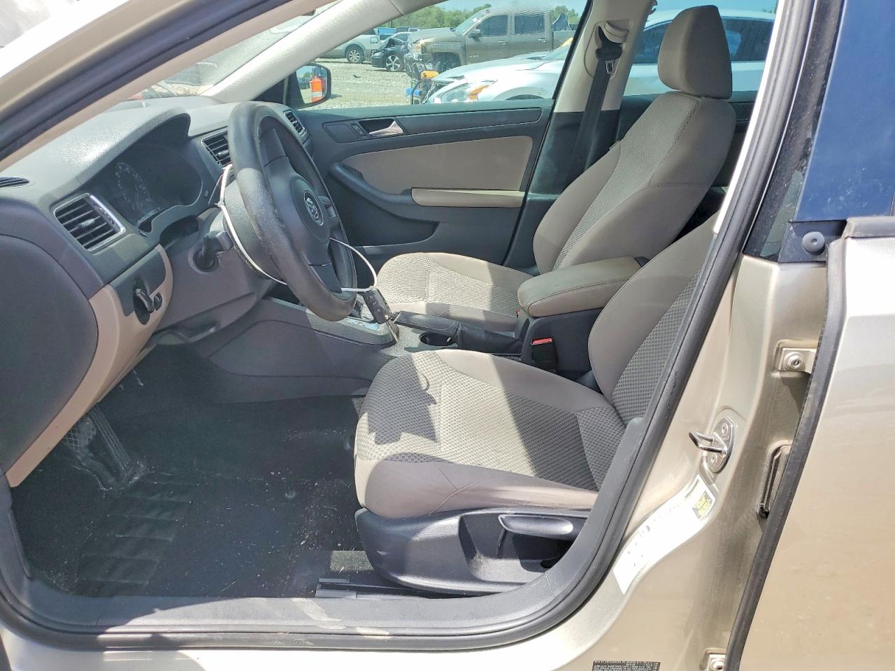 2013 Volkswagen Jetta Base Желто-коричневый vin: 3VW2K7AJ3DM253087