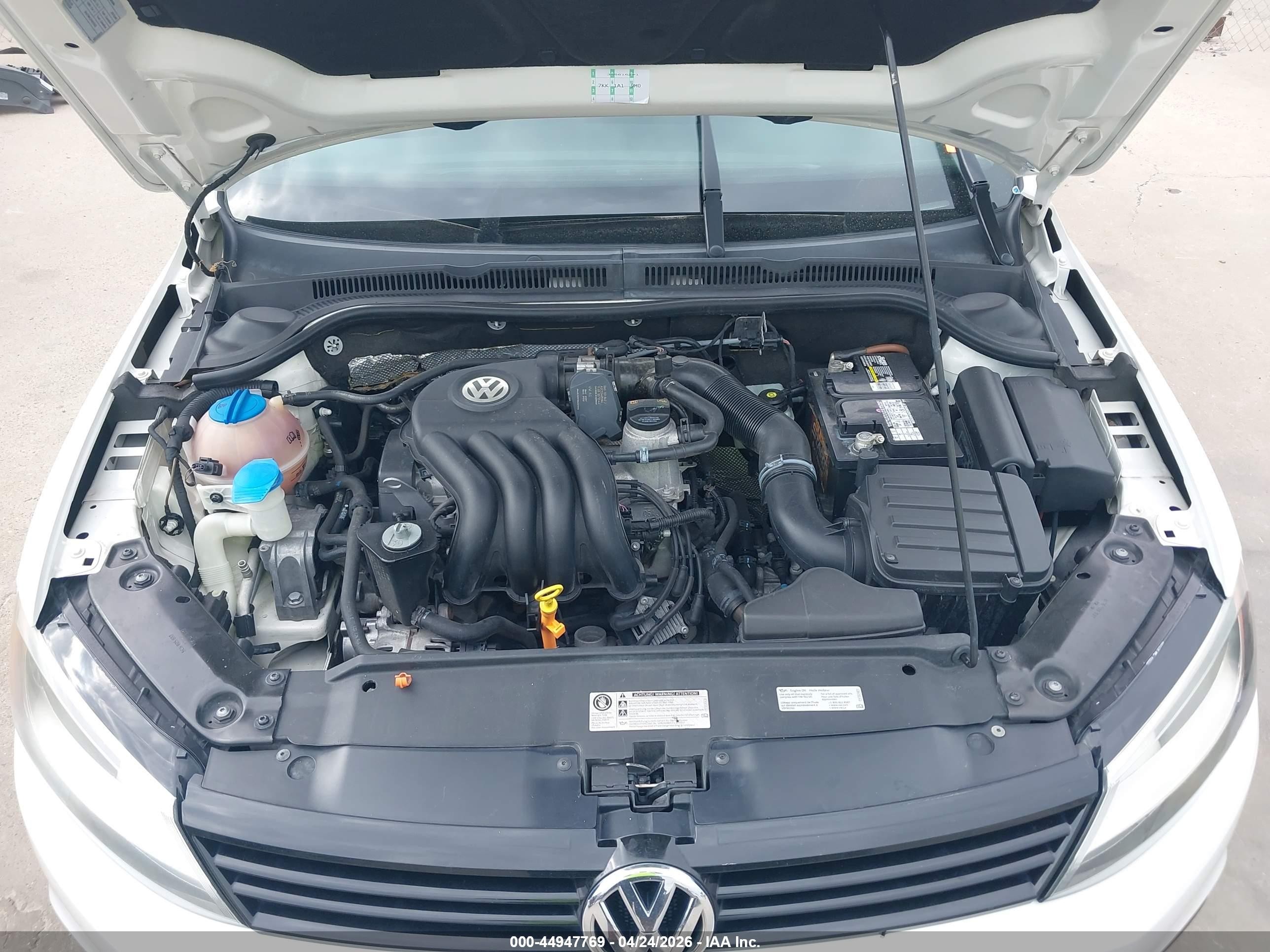 2013 Volkswagen Jetta 2.0l S White vin: 3VW2K7AJ3DM371303