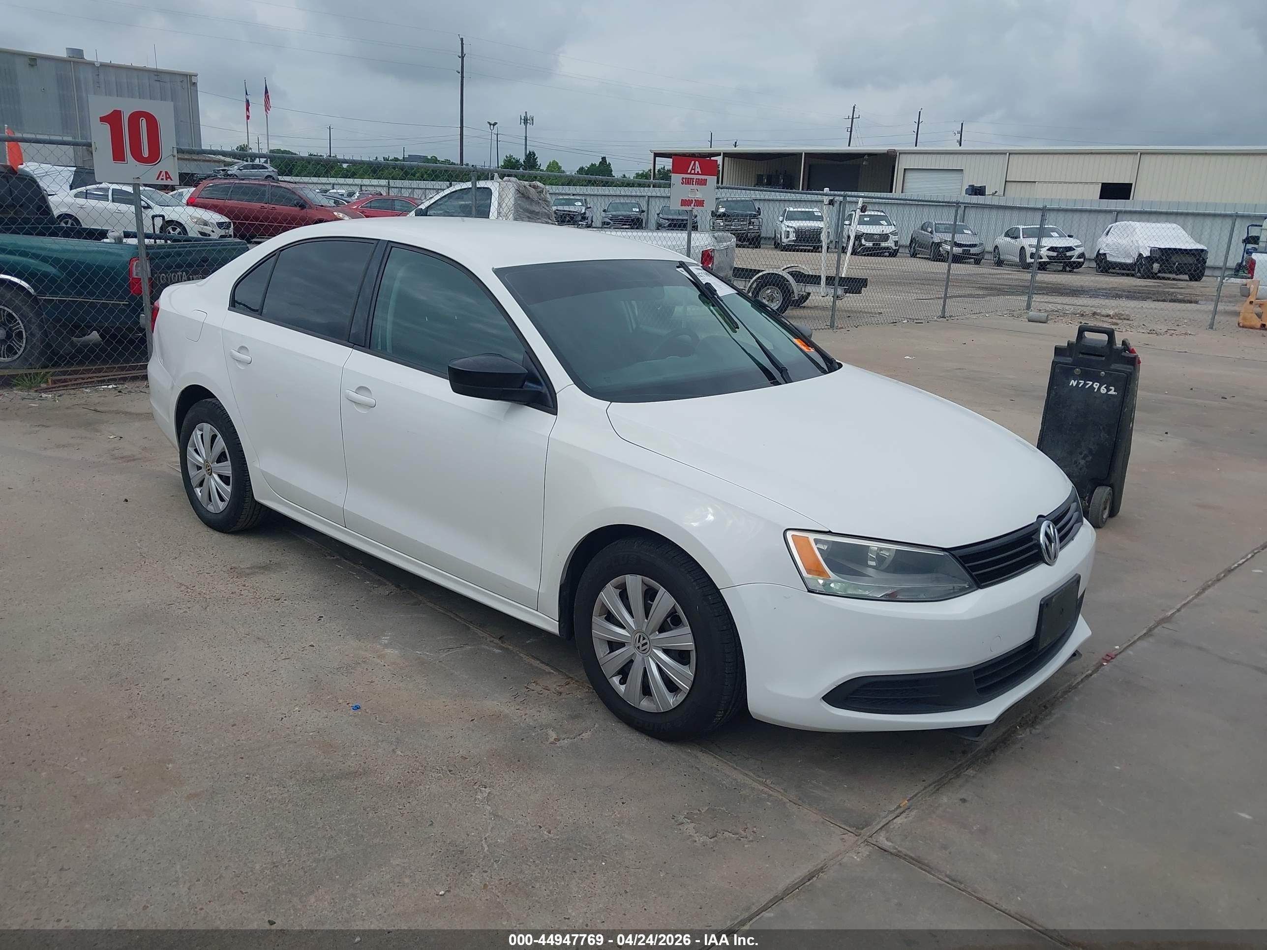 3VW2K7AJ3DM371303