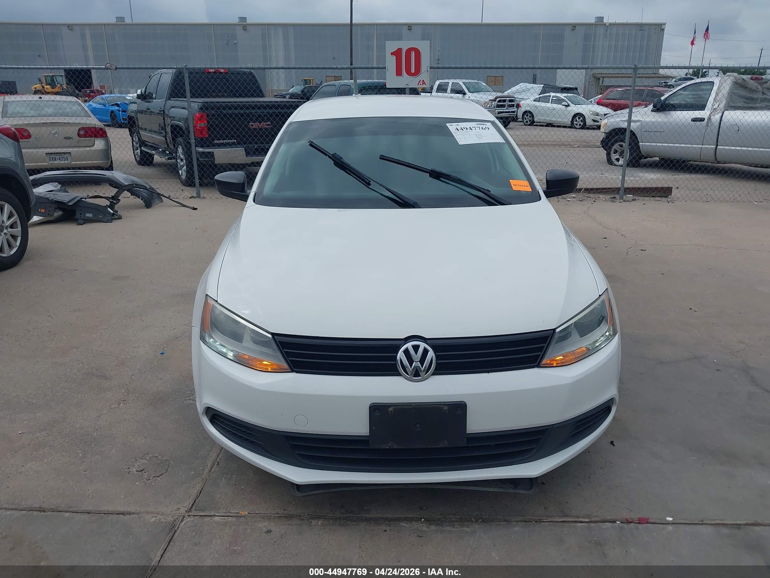 2013 Volkswagen Jetta 2.0l S White vin: 3VW2K7AJ3DM371303
