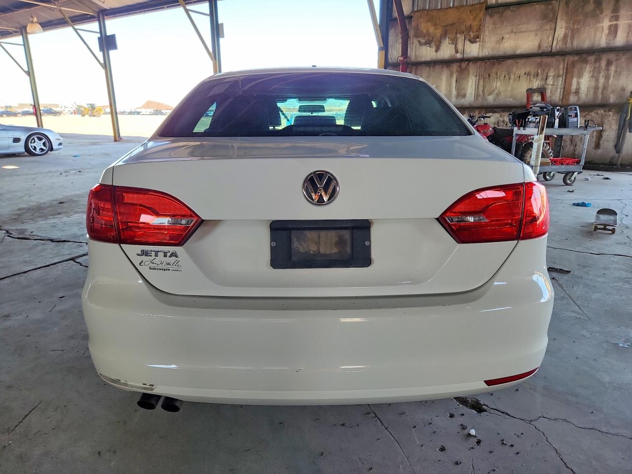 2013 Volkswagen Jetta Base White vin: 3VW2K7AJ3DM380776