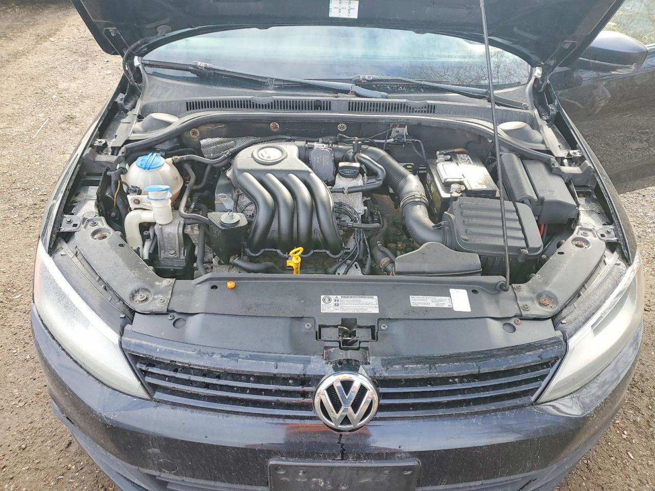 2013 Volkswagen Jetta Base Black vin: 3VW2K7AJ3DM394824