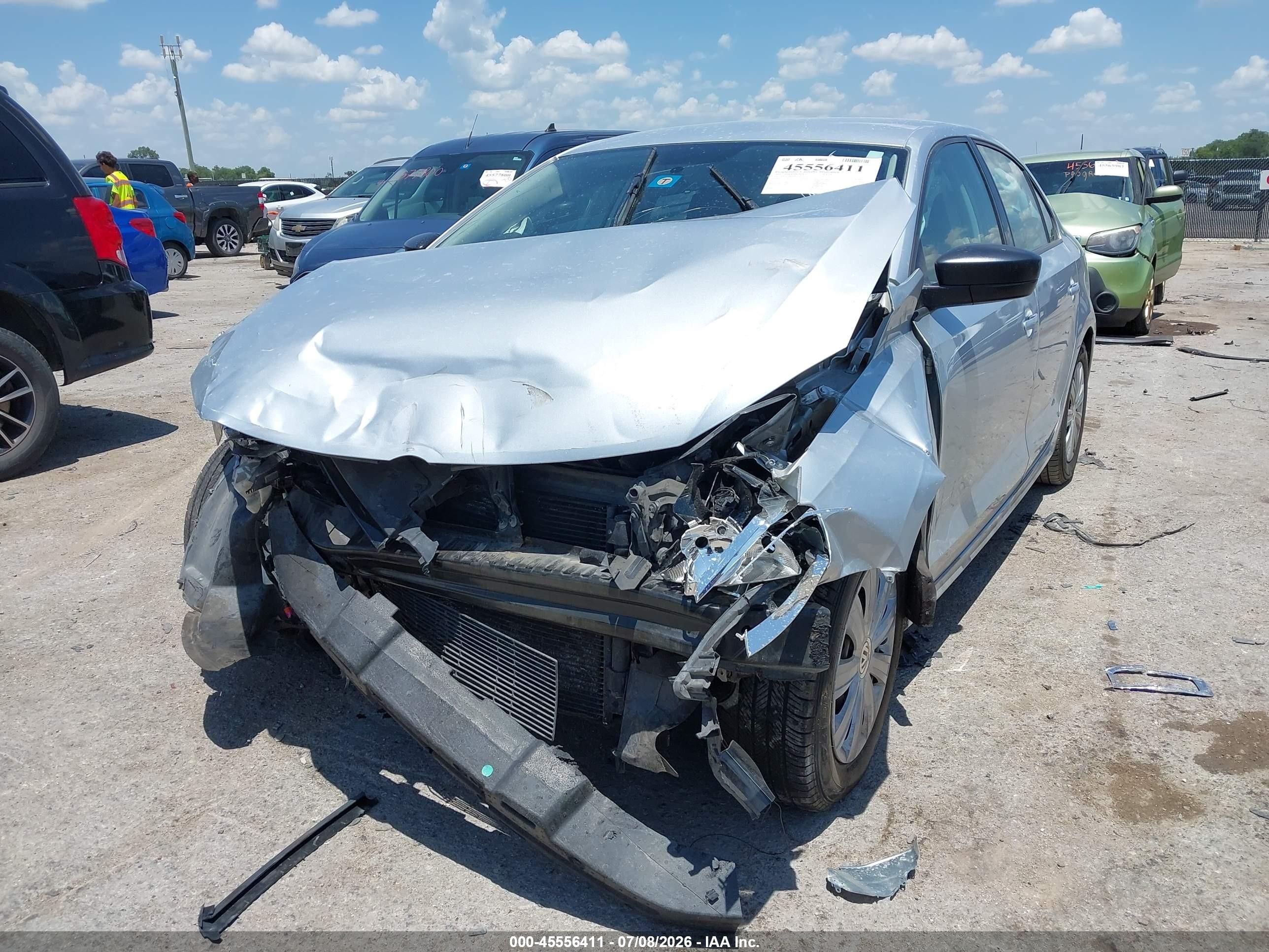 2014 Volkswagen Jetta 2.0l S Silver vin: 3VW2K7AJ3EM257500