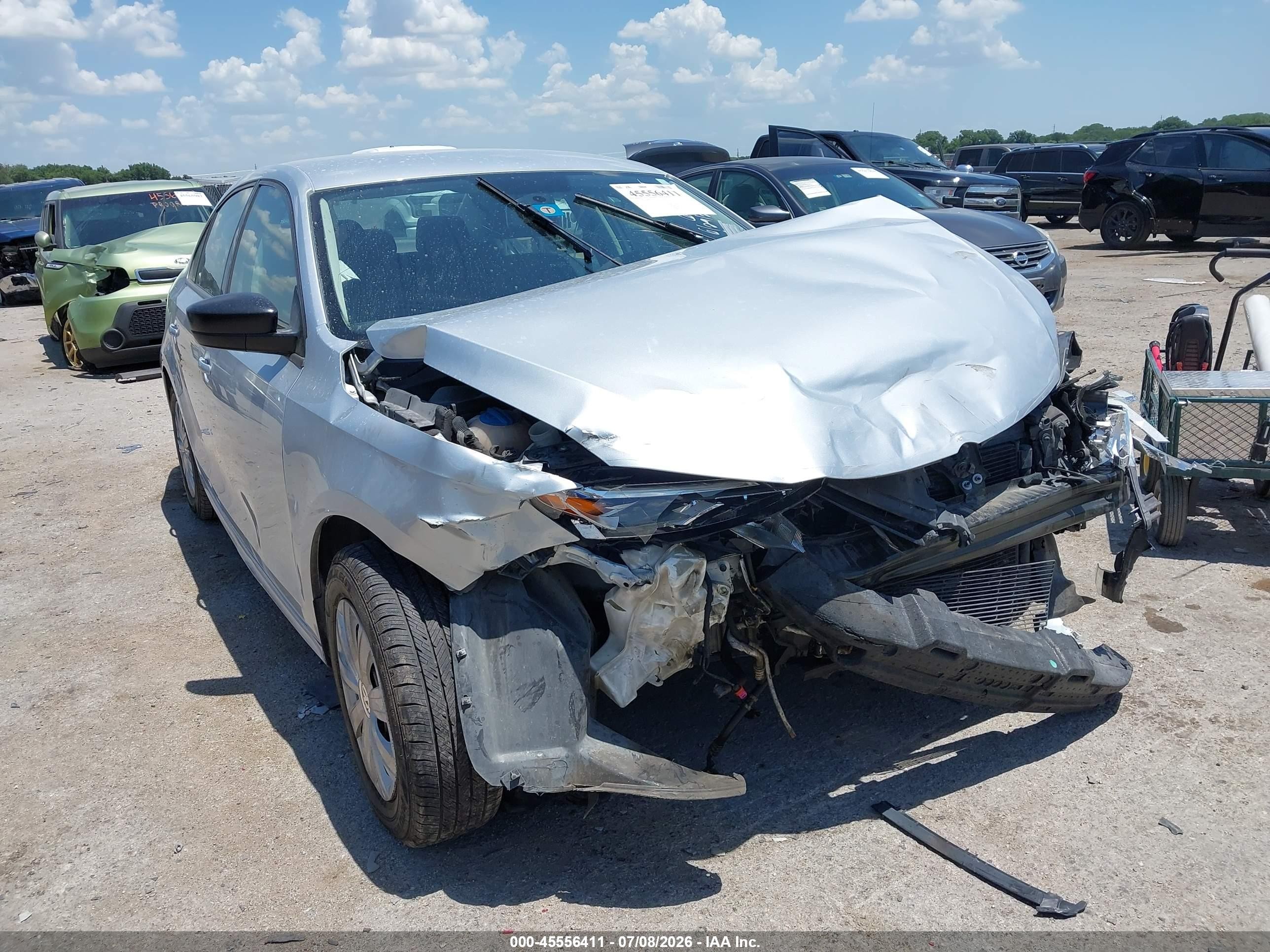 2014 Volkswagen Jetta 2.0l S Silver vin: 3VW2K7AJ3EM257500