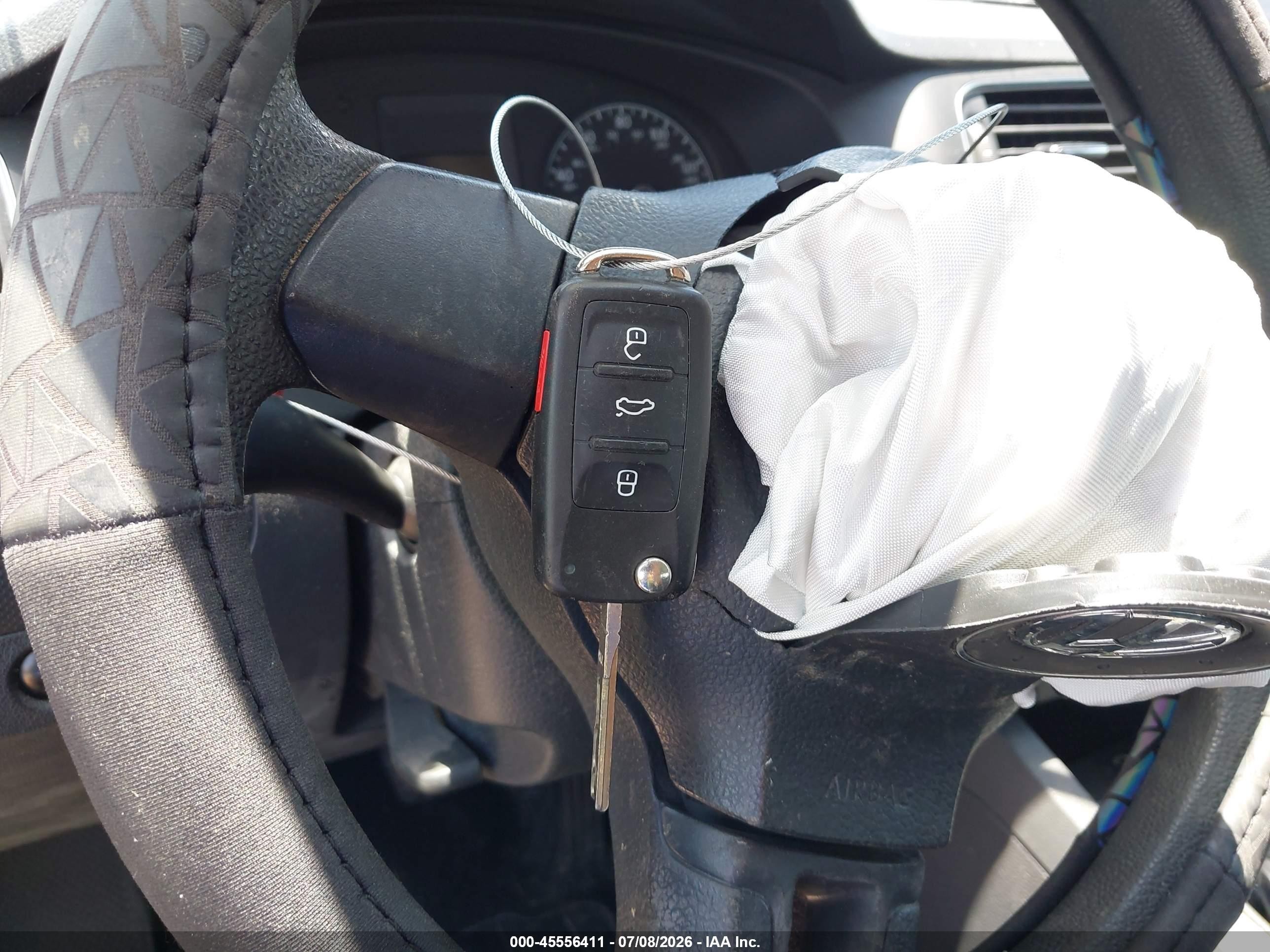 2014 Volkswagen Jetta 2.0l S Silver vin: 3VW2K7AJ3EM257500