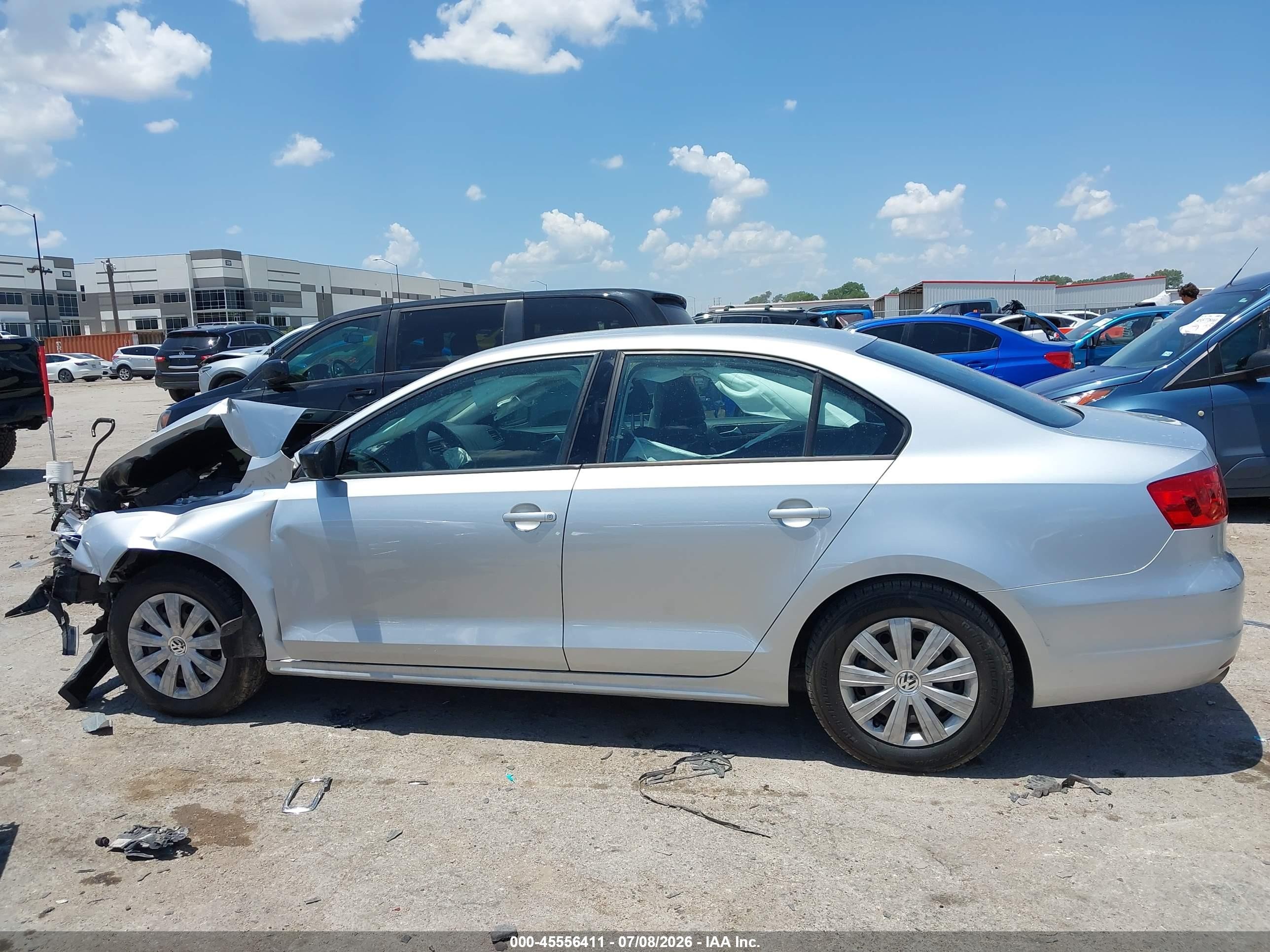 2014 Volkswagen Jetta 2.0l S Silver vin: 3VW2K7AJ3EM257500