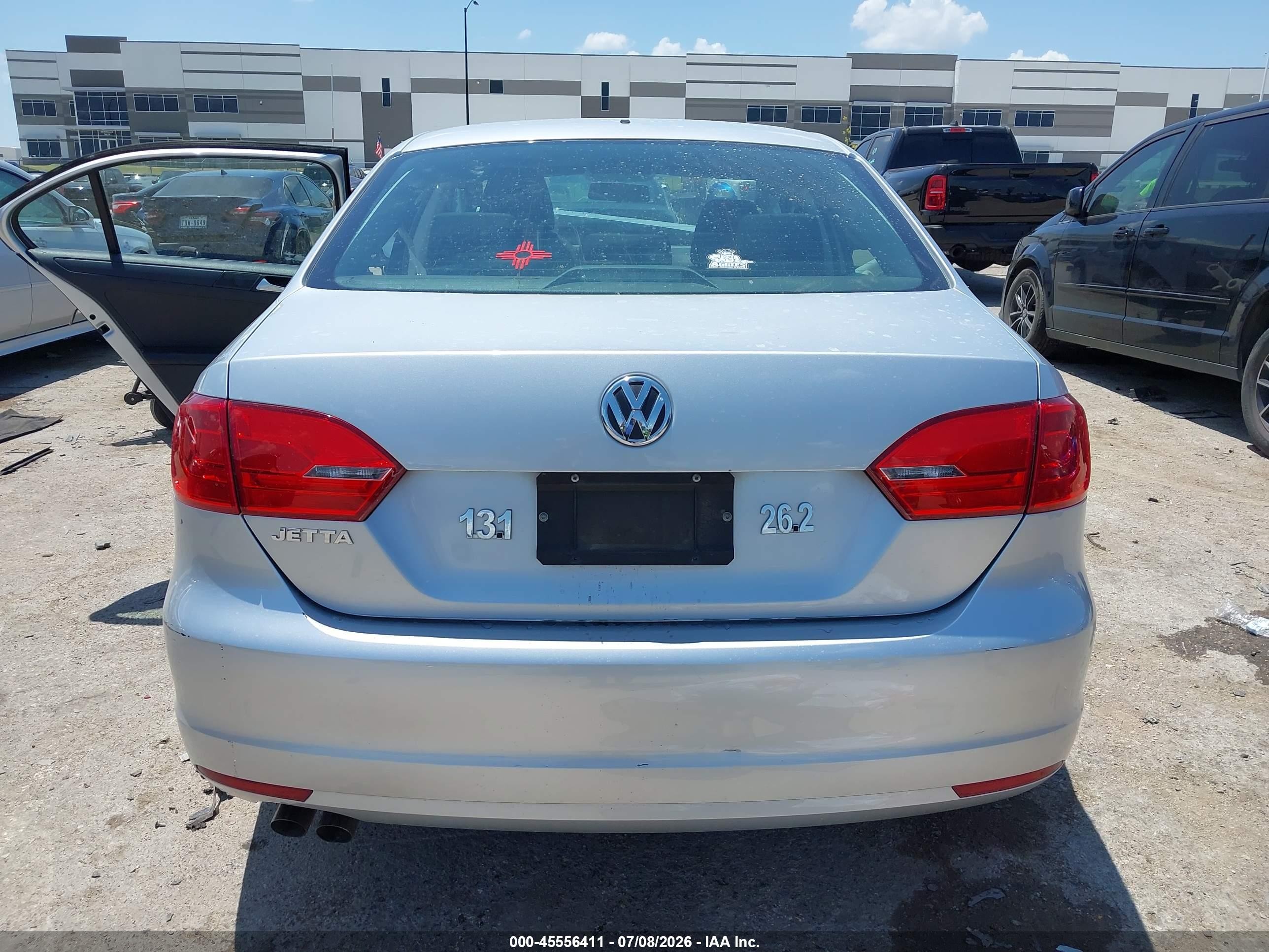 2014 Volkswagen Jetta 2.0l S Silver vin: 3VW2K7AJ3EM257500