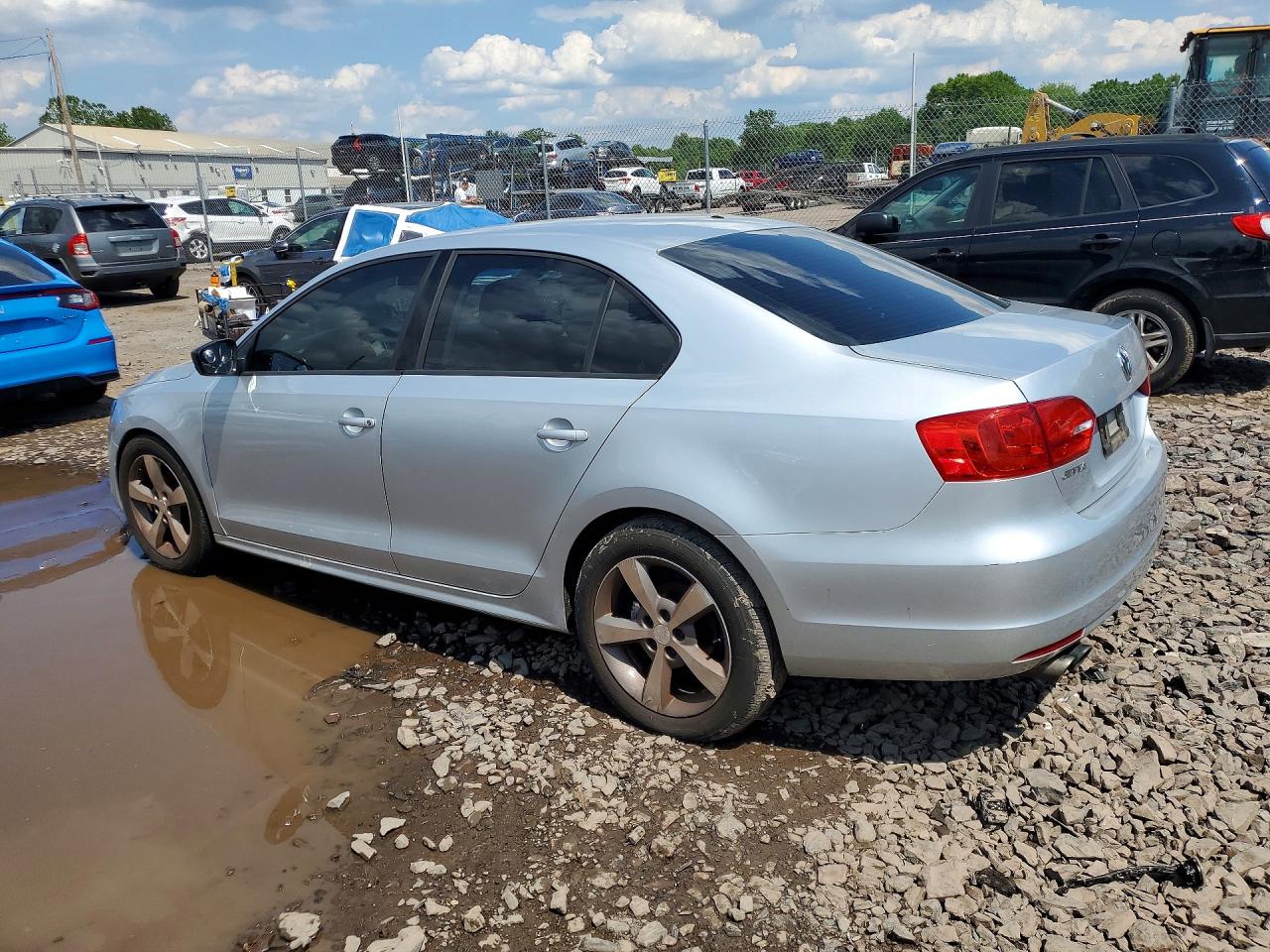 2014 Volkswagen Jetta Base Silver vin: 3VW2K7AJ3EM321096