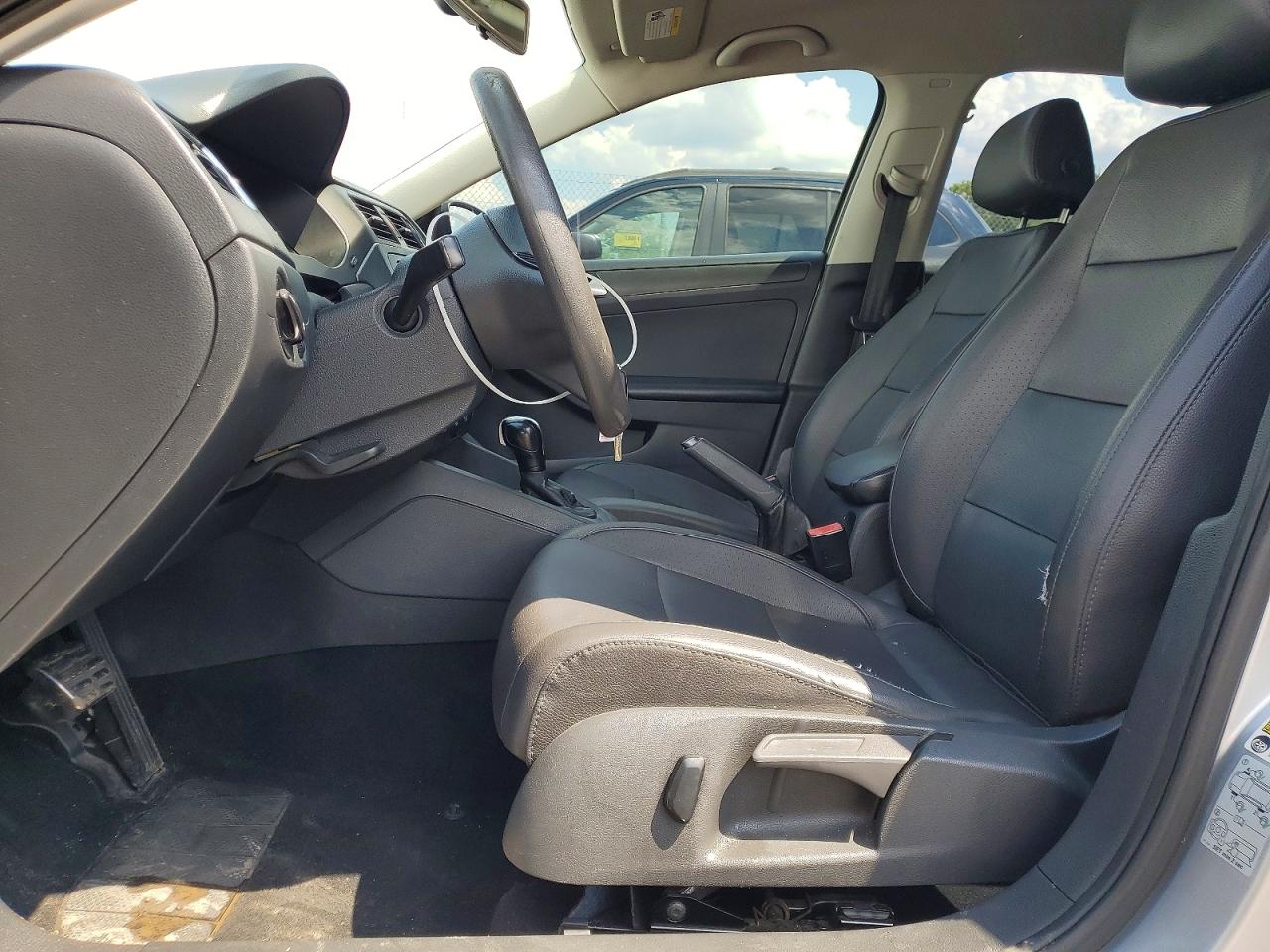 2014 Volkswagen Jetta Base Silver vin: 3VW2K7AJ3EM321096