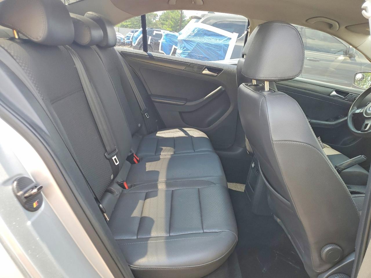 2014 Volkswagen Jetta Base Silver vin: 3VW2K7AJ3EM321096