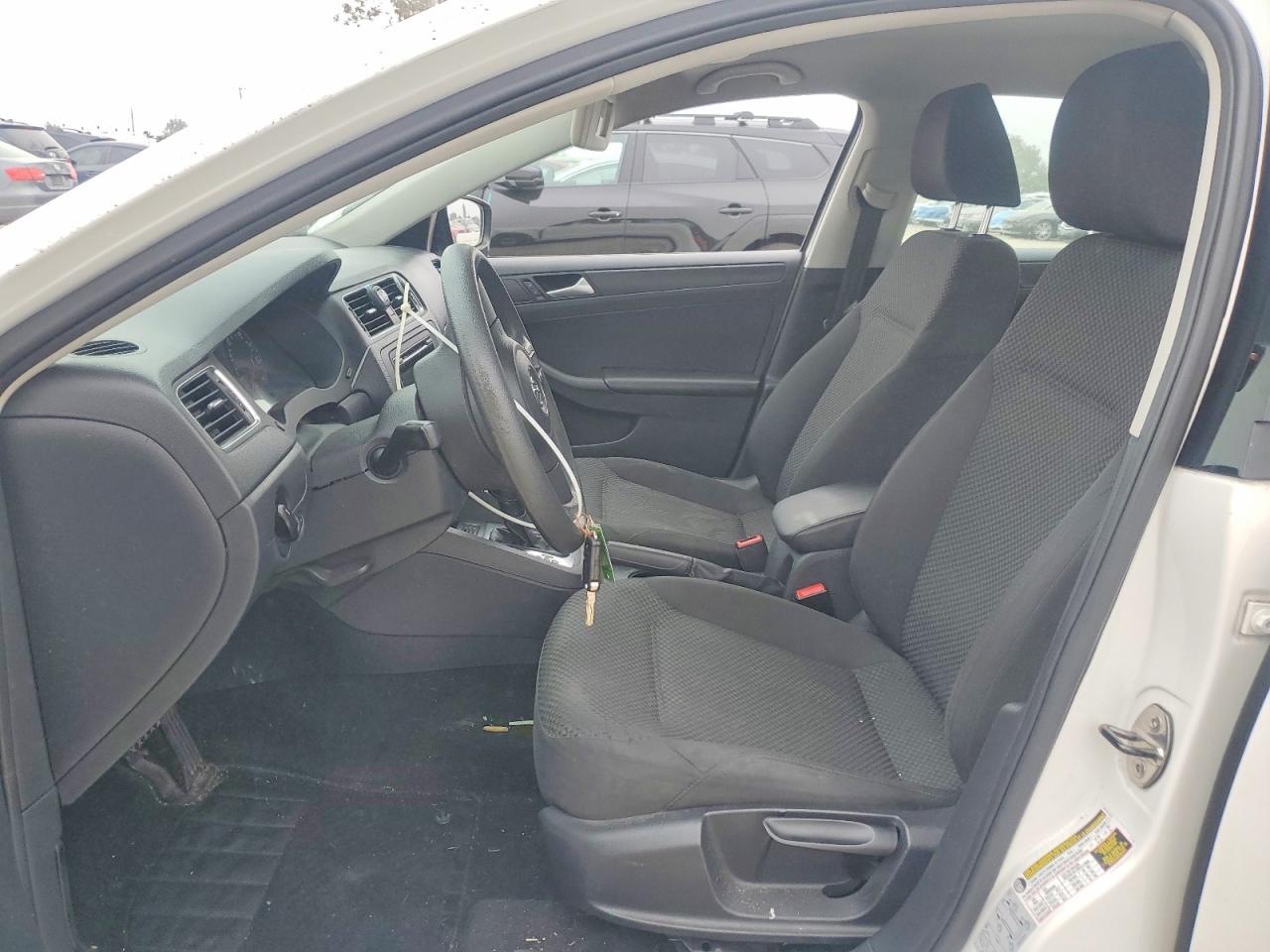 2014 Volkswagen Jetta Base White vin: 3VW2K7AJ3EM375479