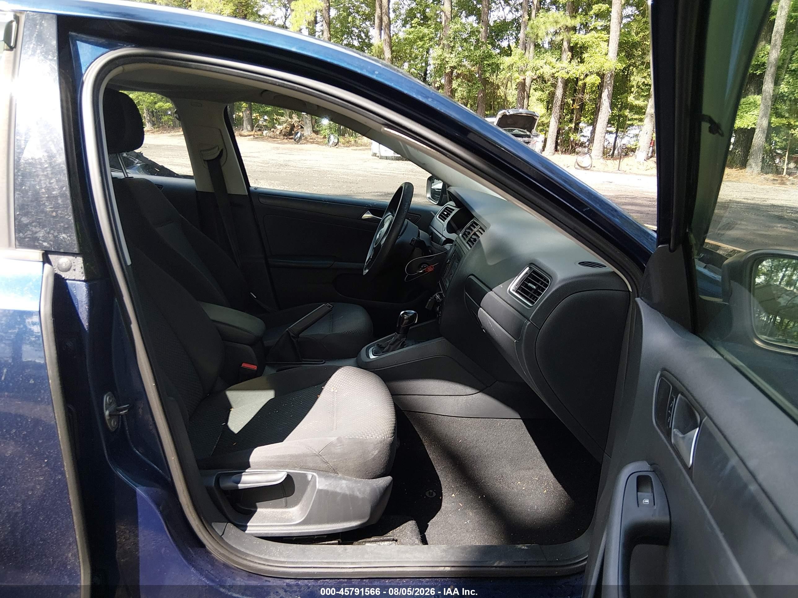 2014 Volkswagen Jetta 2.0l S Синий vin: 3VW2K7AJ3EM382948
