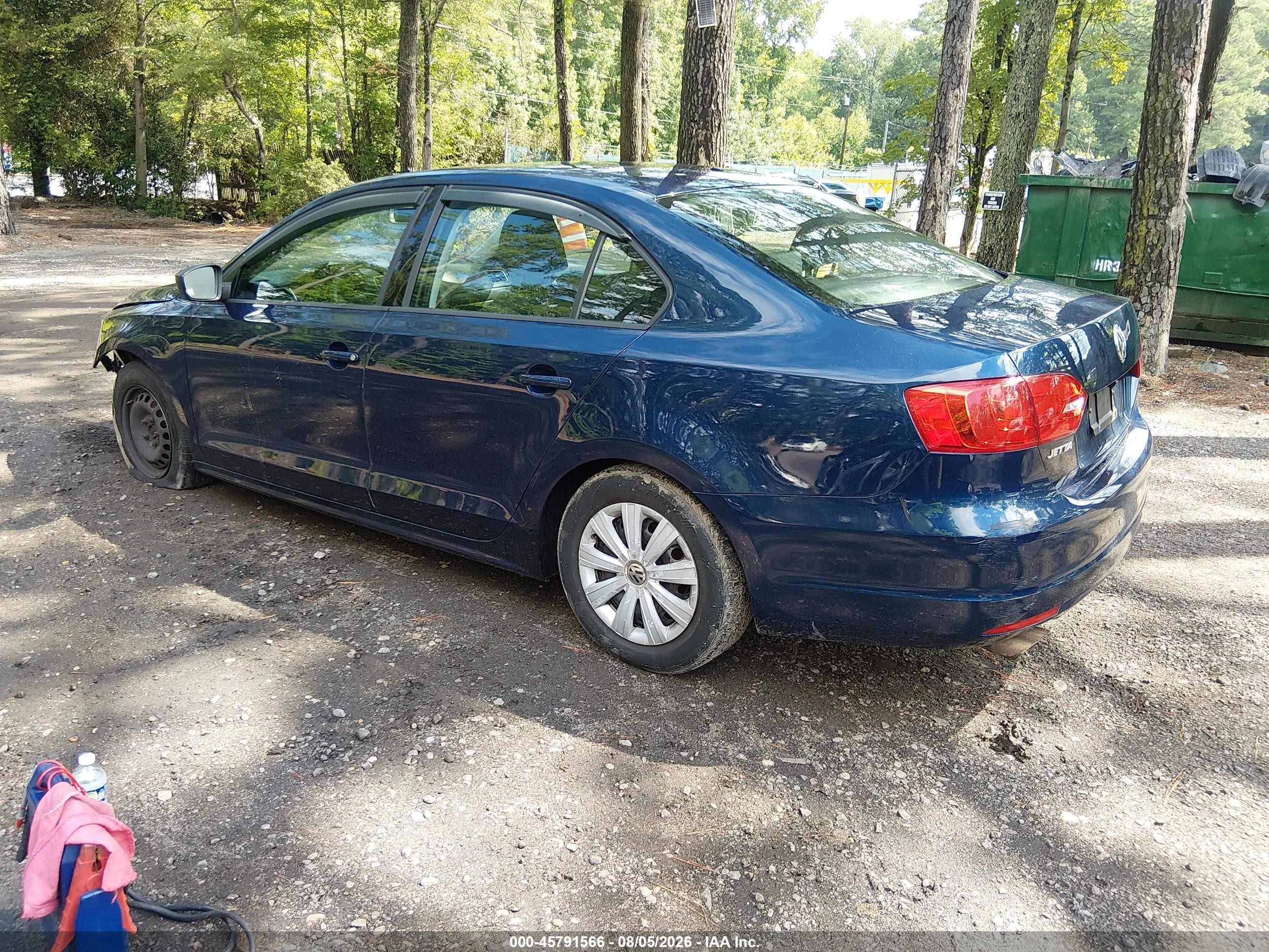 2014 Volkswagen Jetta 2.0l S Синий vin: 3VW2K7AJ3EM382948