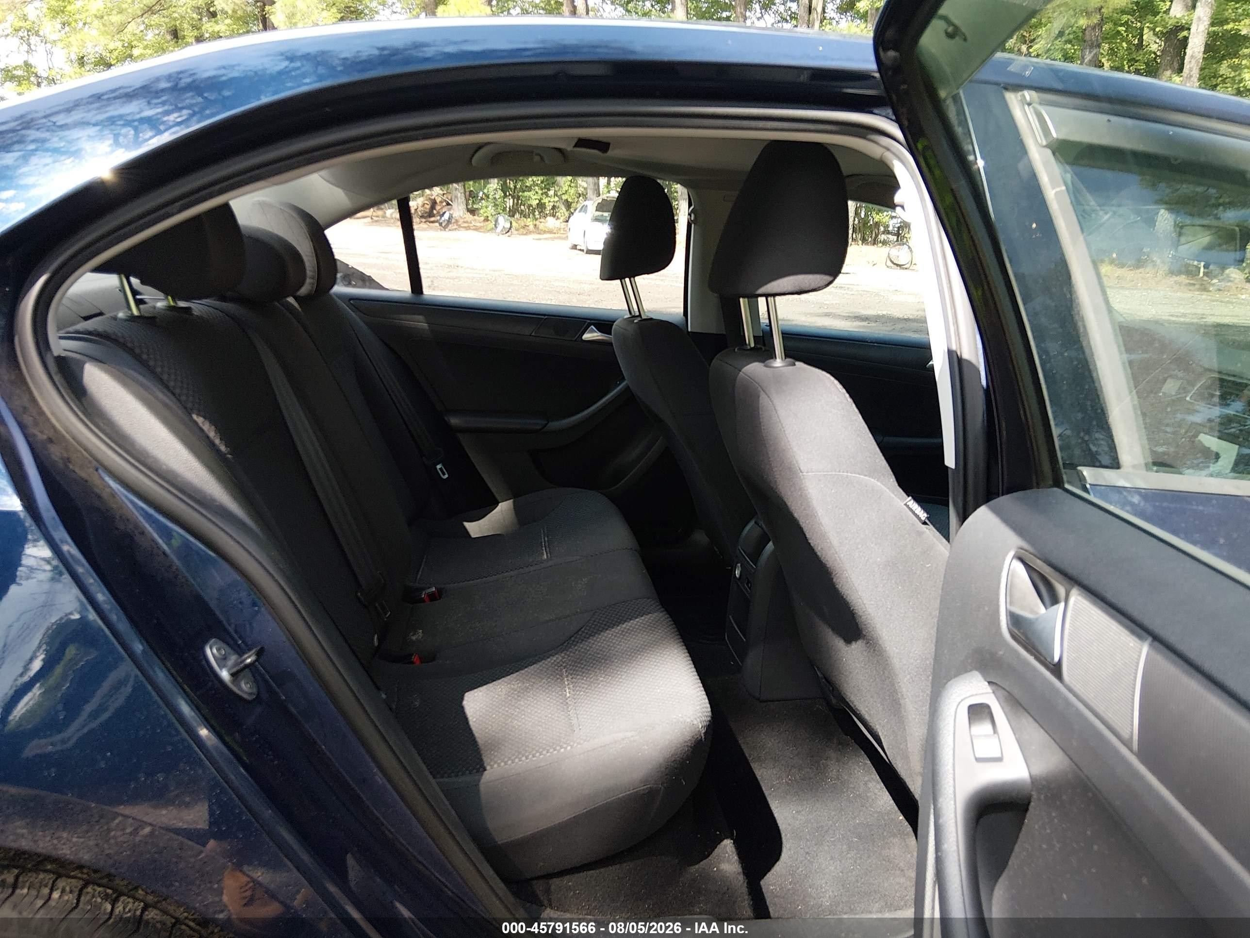 2014 Volkswagen Jetta 2.0l S Синий vin: 3VW2K7AJ3EM382948