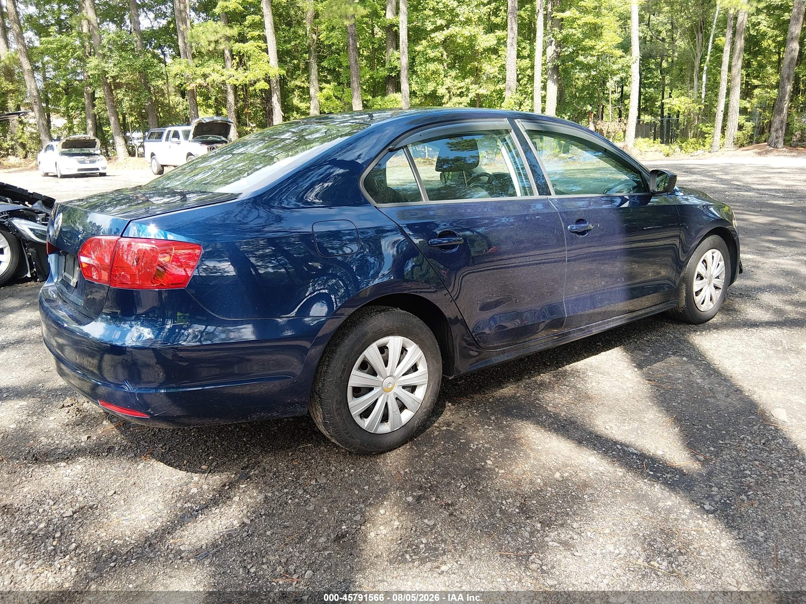 2014 Volkswagen Jetta 2.0l S Синий vin: 3VW2K7AJ3EM382948