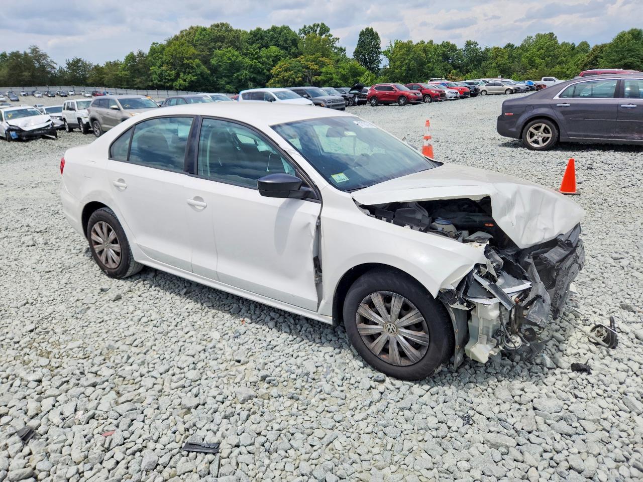 2014 Volkswagen Jetta Base White vin: 3VW2K7AJ3EM383145