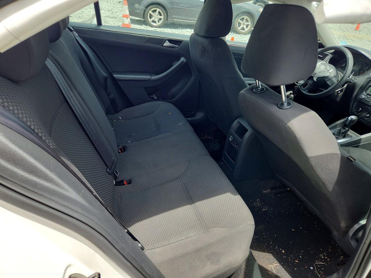 2014 Volkswagen Jetta Base White vin: 3VW2K7AJ3EM383145