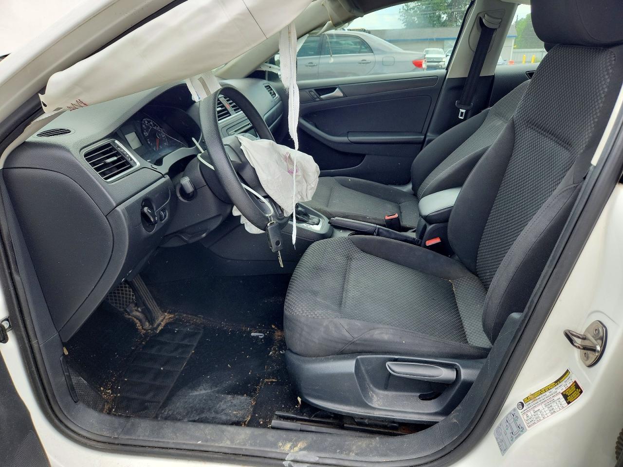 2014 Volkswagen Jetta Base White vin: 3VW2K7AJ3EM383145