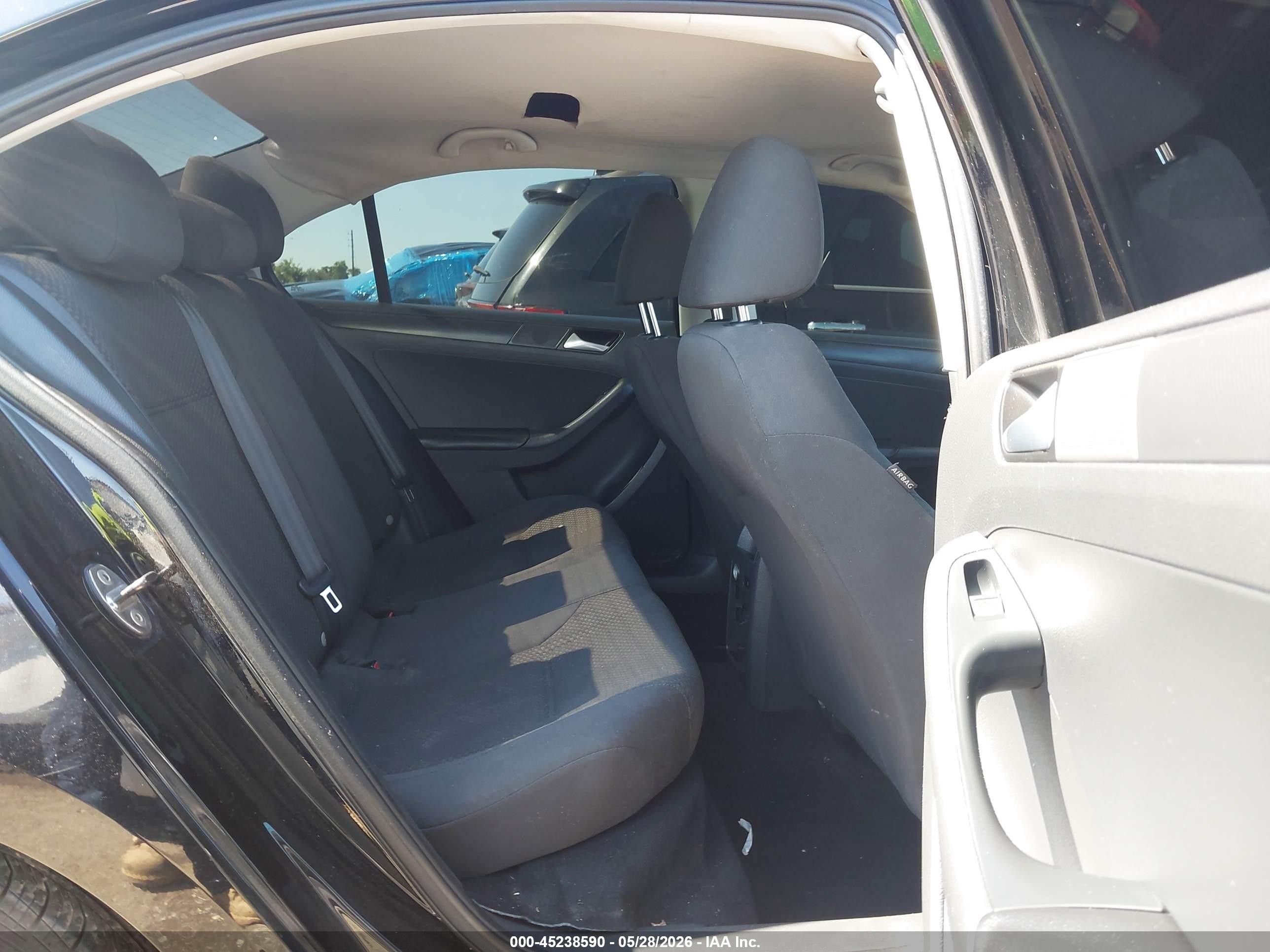 2014 Volkswagen Jetta 2.0l S Black vin: 3VW2K7AJ3EM398700