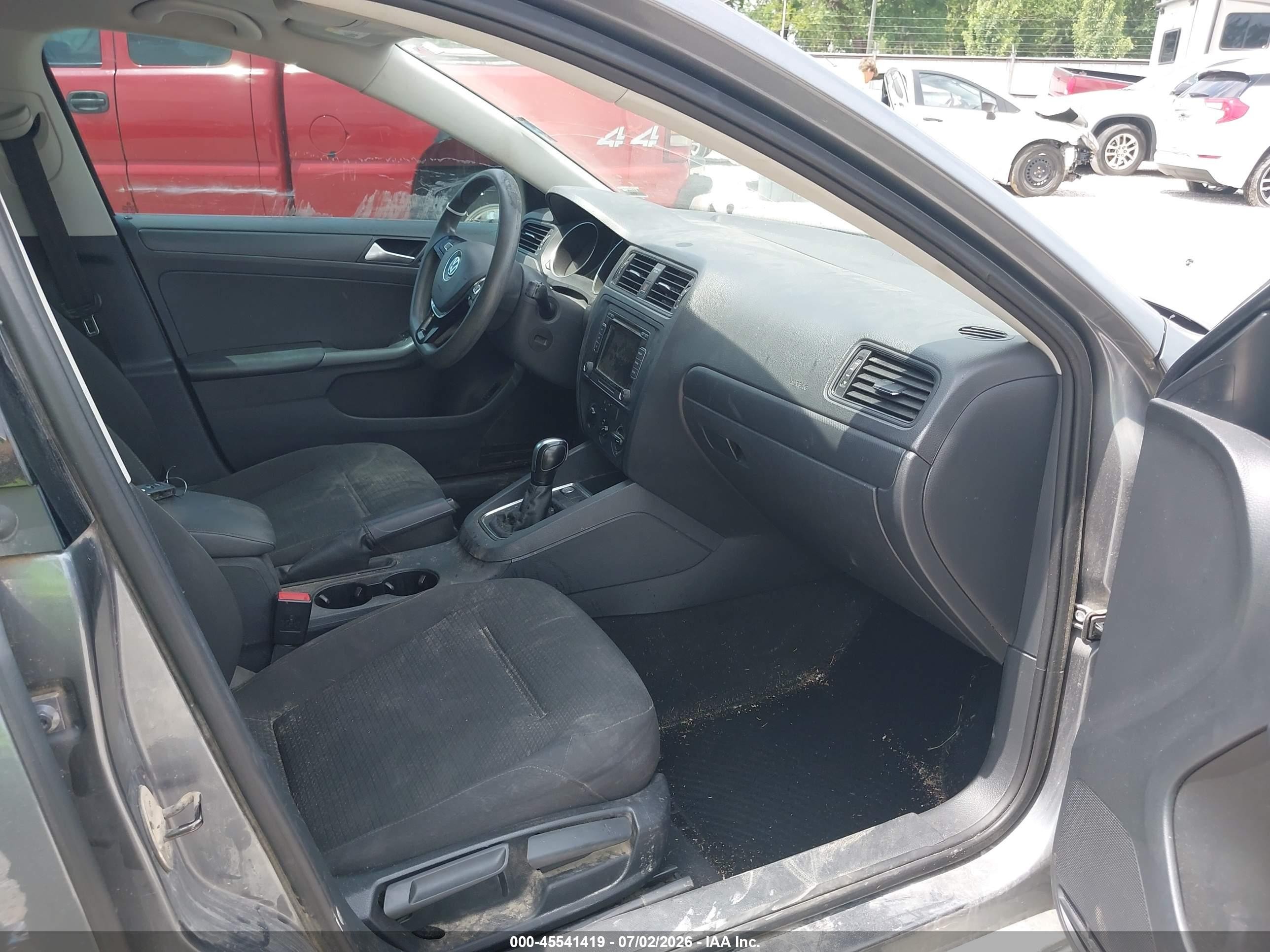 2015 Volkswagen Jetta 2.0l S Серый vin: 3VW2K7AJ3FM215829