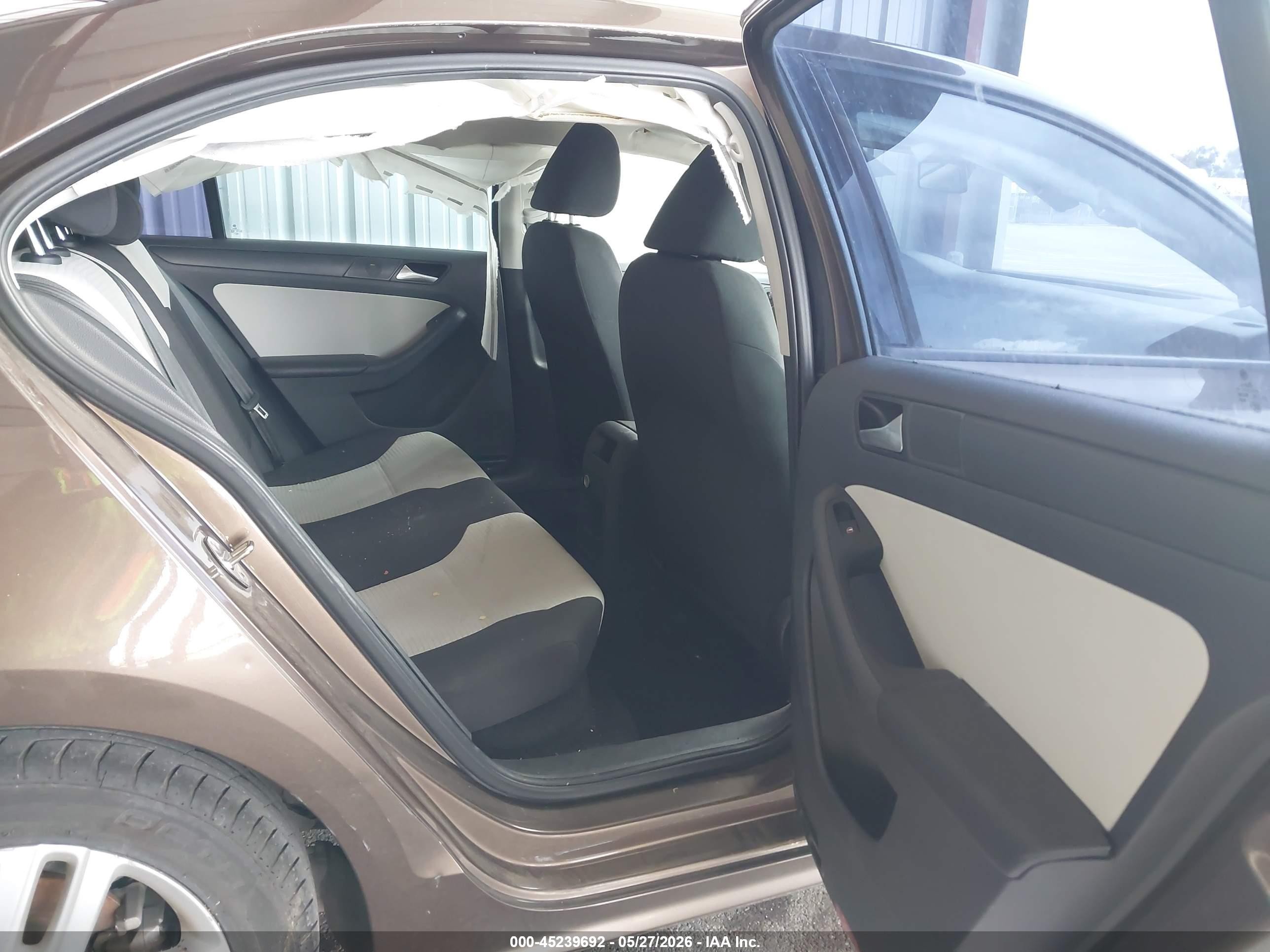 2015 Volkswagen Jetta 2.0l S Dark Brown vin: 3VW2K7AJ3FM241301