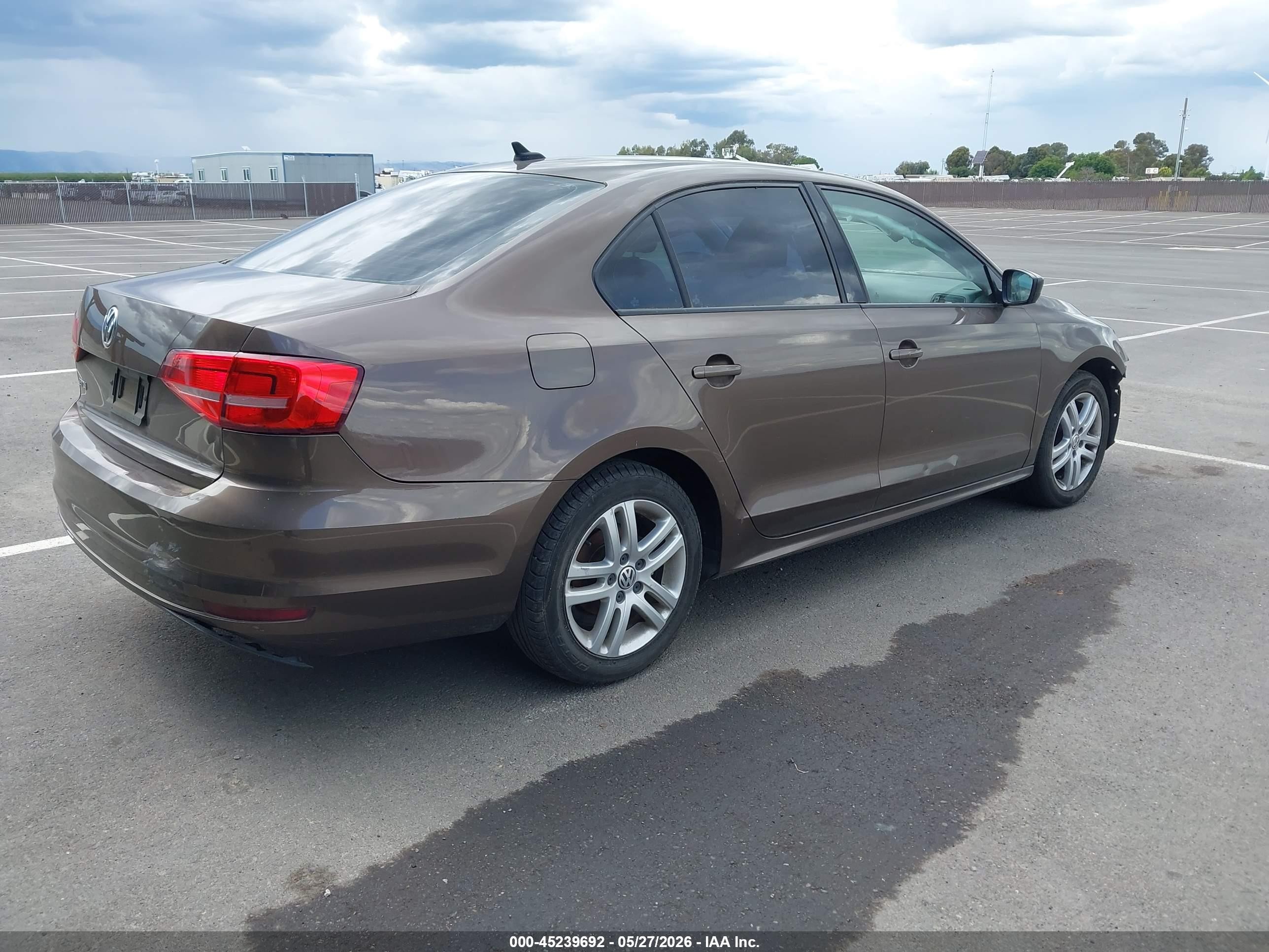 2015 Volkswagen Jetta 2.0l S Dark Brown vin: 3VW2K7AJ3FM241301