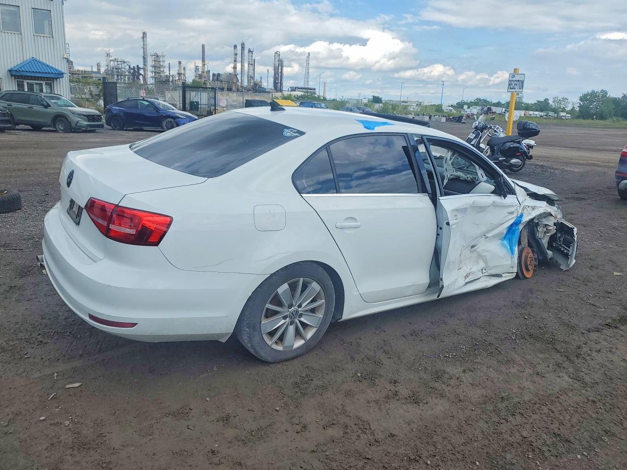 2015 Volkswagen Jetta Base White vin: 3VW2K7AJ3FM330186