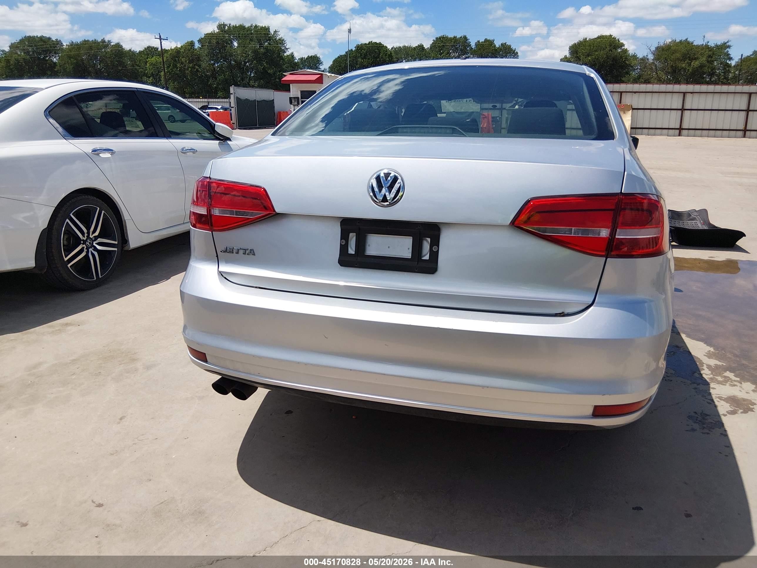 2015 Volkswagen Jetta 2.0l S Silver vin: 3VW2K7AJ3FM339888