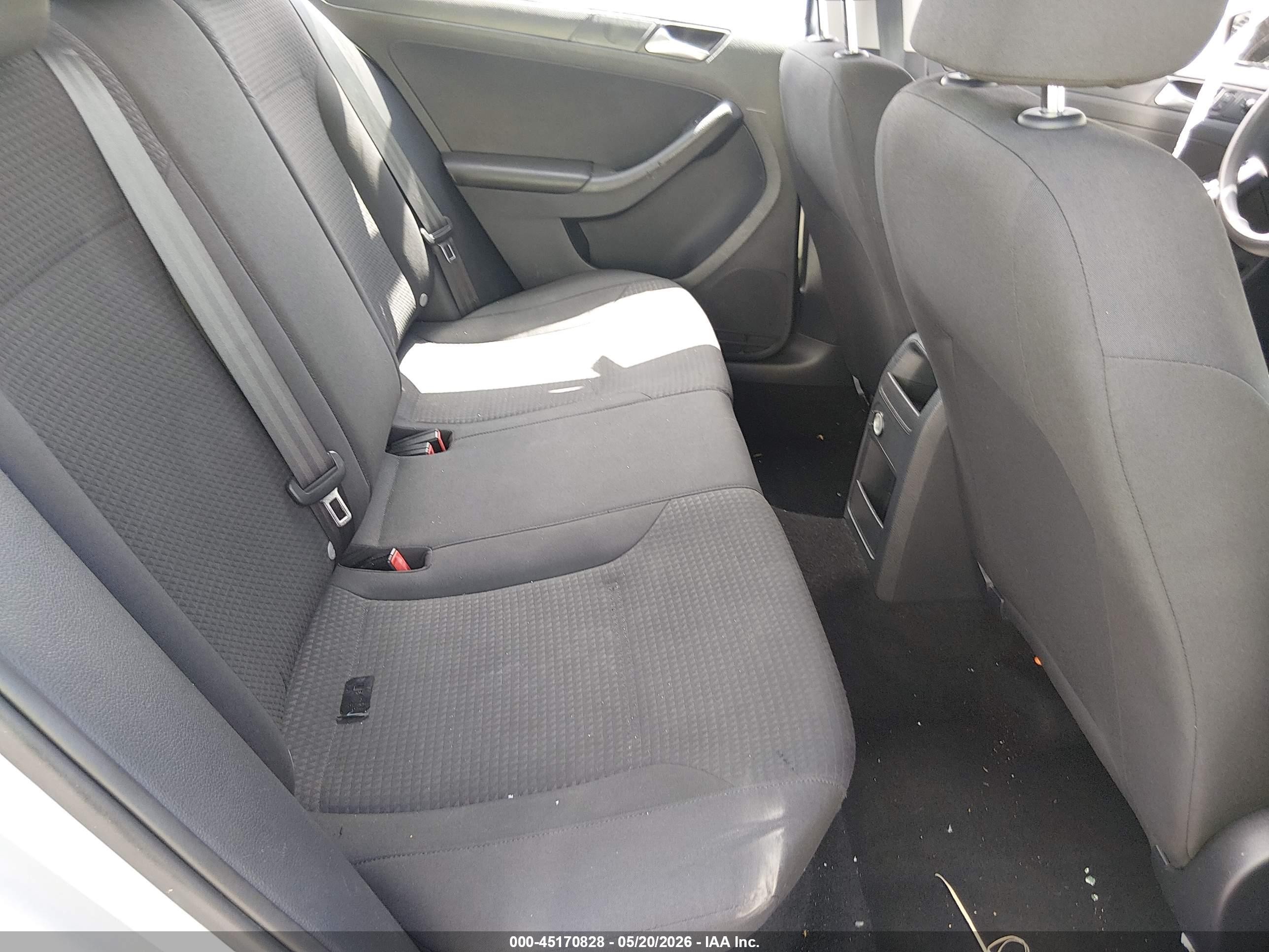 2015 Volkswagen Jetta 2.0l S Silver vin: 3VW2K7AJ3FM339888