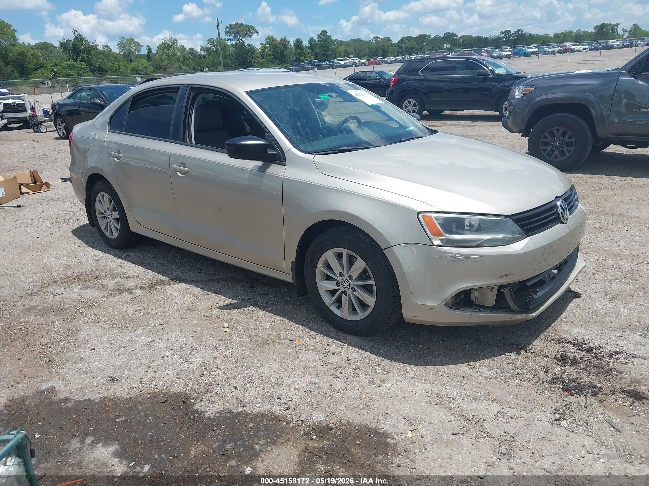 3VW2K7AJ4DM219255