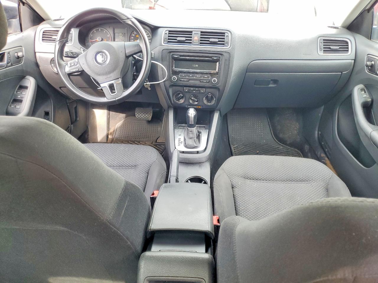 2013 Volkswagen Jetta Base White vin: 3VW2K7AJ4DM452911