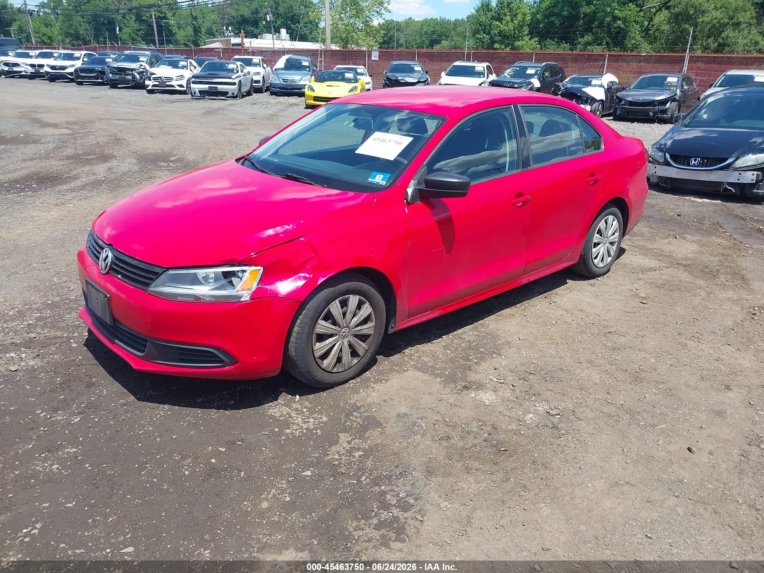2014 Volkswagen Jetta 2.0l S Red vin: 3VW2K7AJ4EM216518