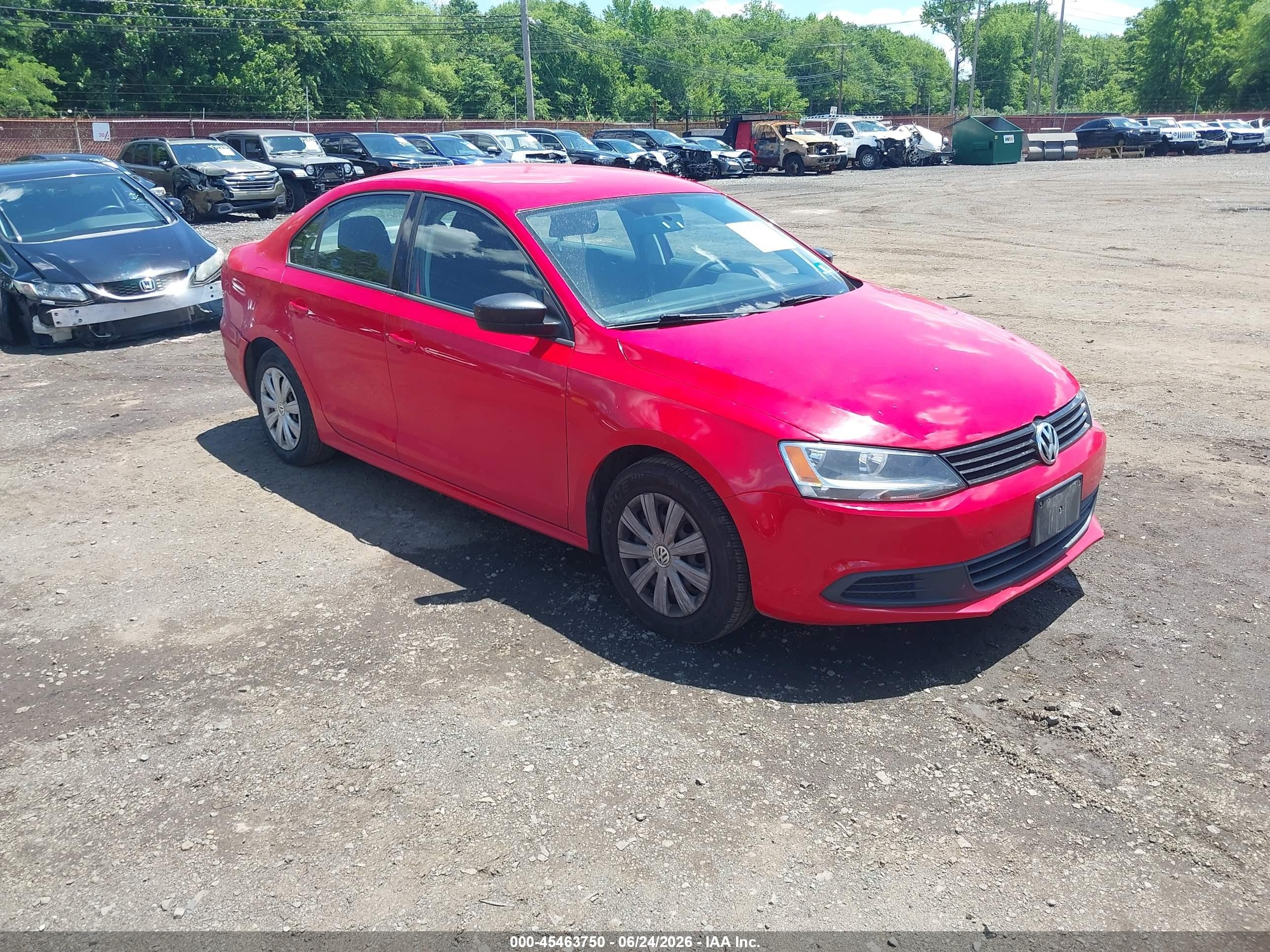 2014 Volkswagen Jetta 2.0l S Red vin: 3VW2K7AJ4EM216518