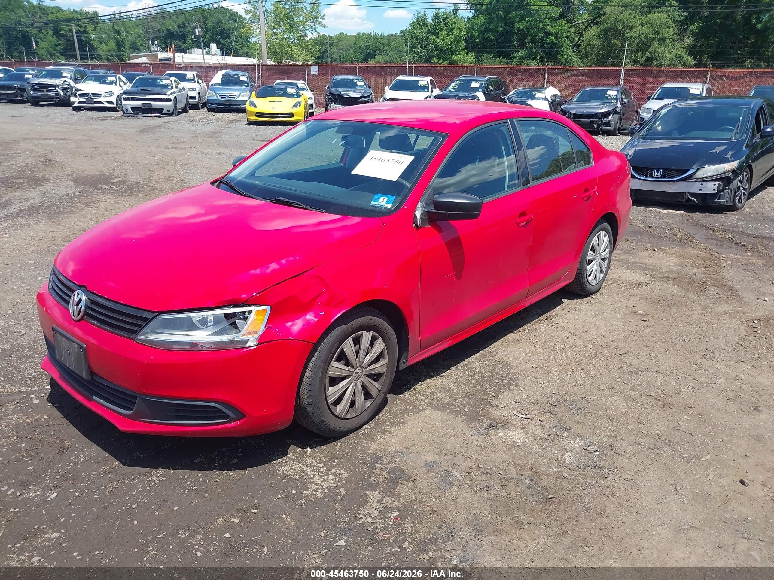 2014 Volkswagen Jetta 2.0l S Red vin: 3VW2K7AJ4EM216518